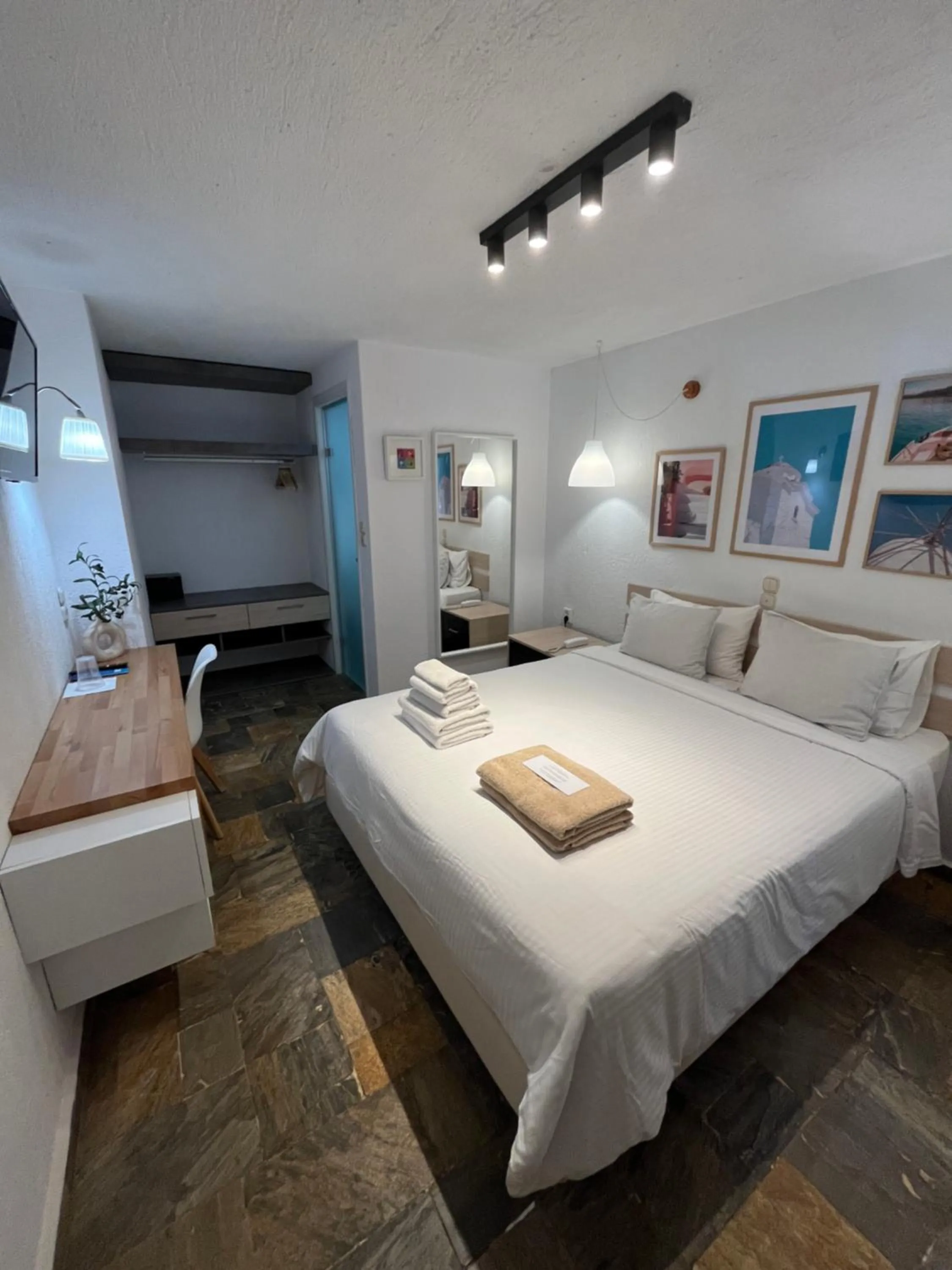 Bed in Panormos Beach Hotel Skopelos