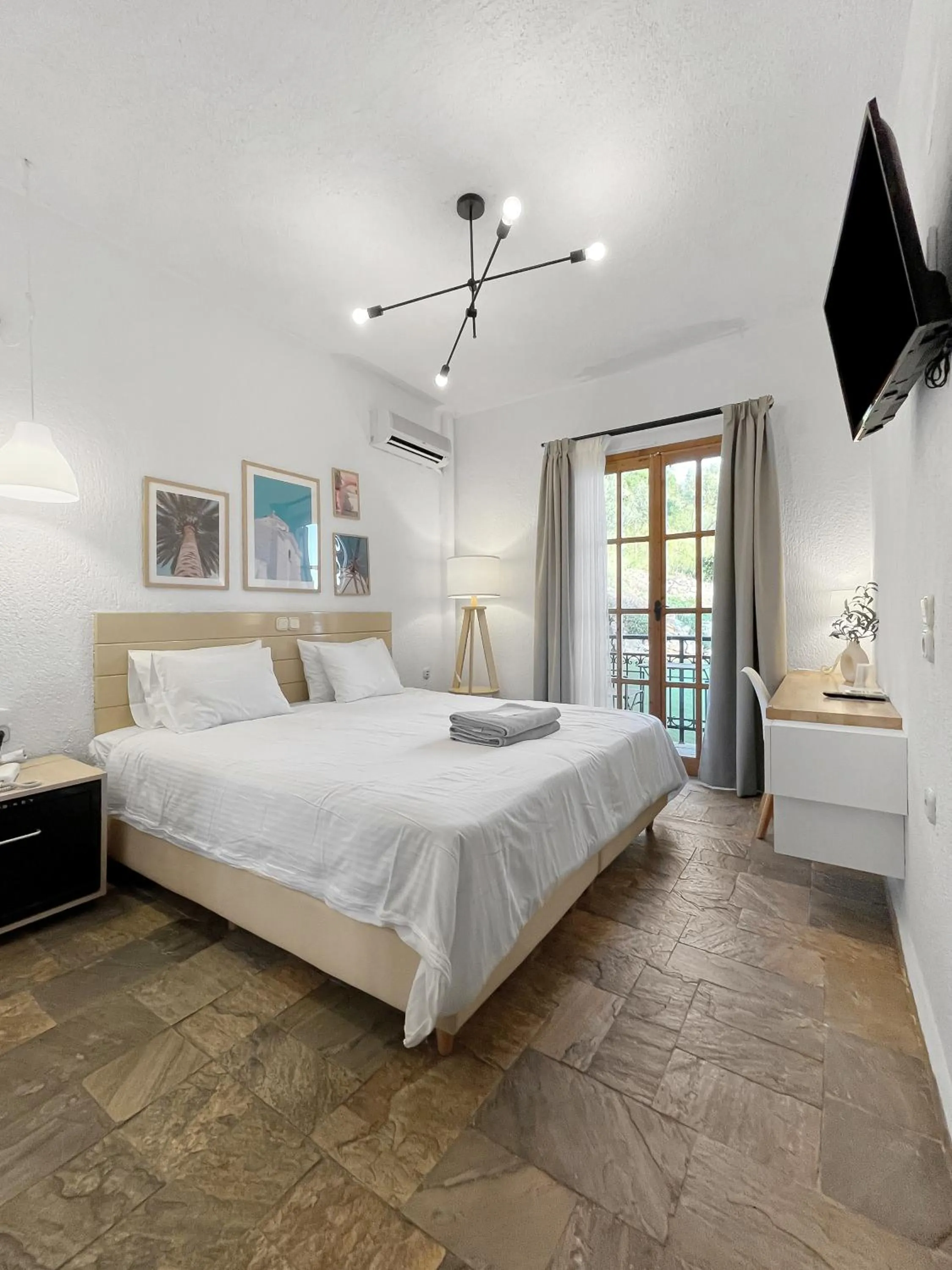 Bed in Panormos Beach Hotel Skopelos