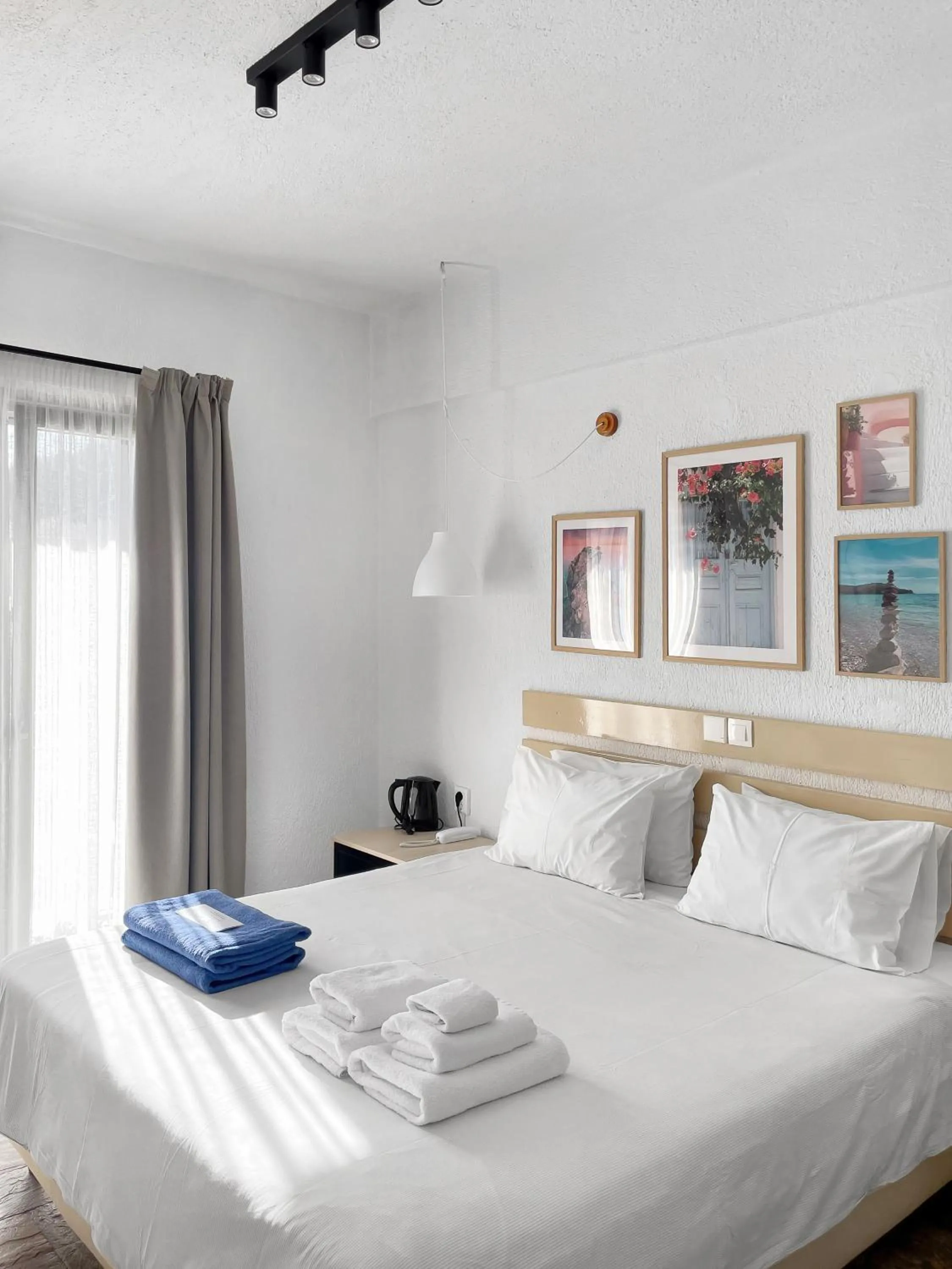 Bed in Panormos Beach Hotel Skopelos