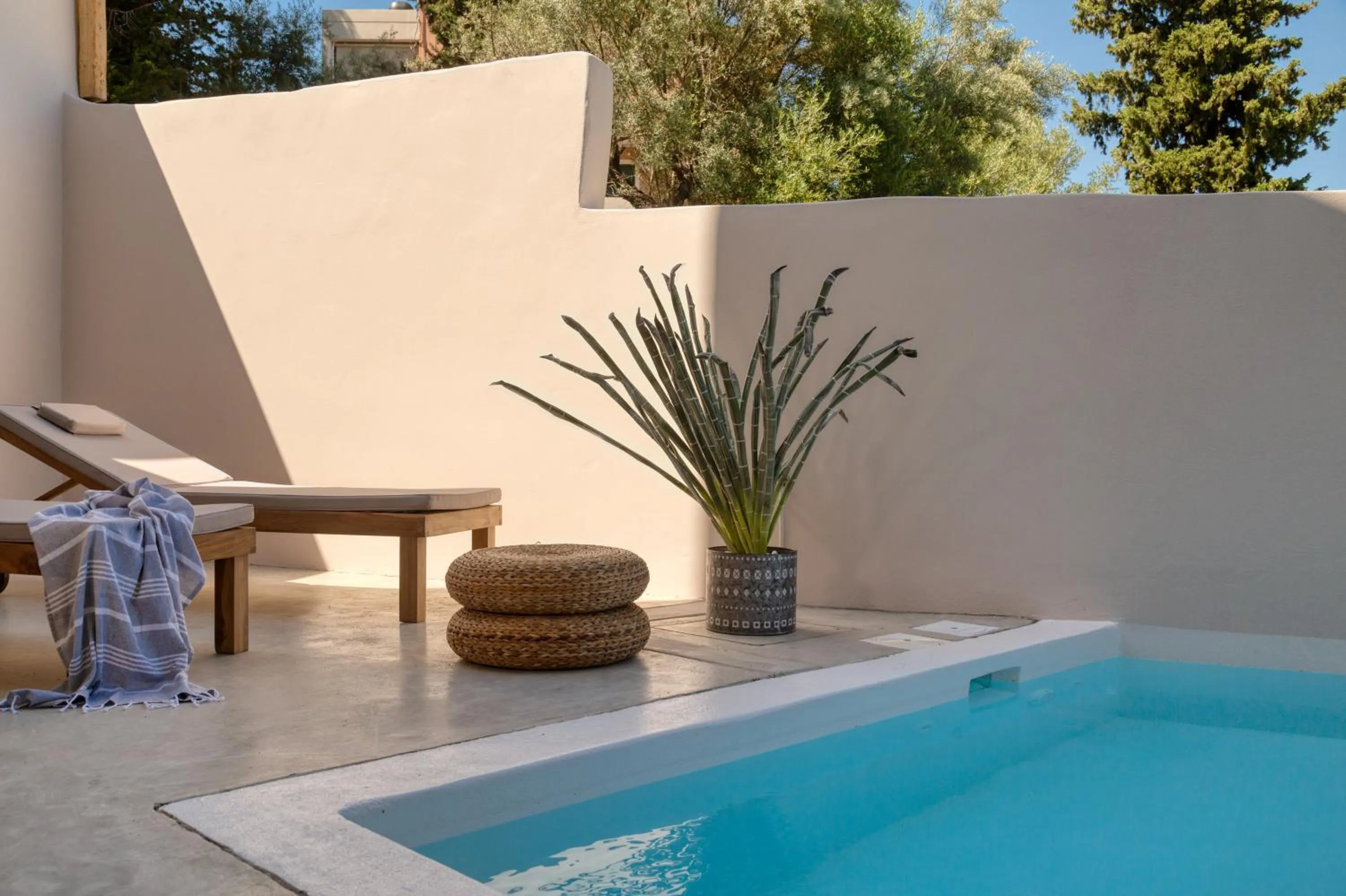 Swimming pool in Crystal Waters