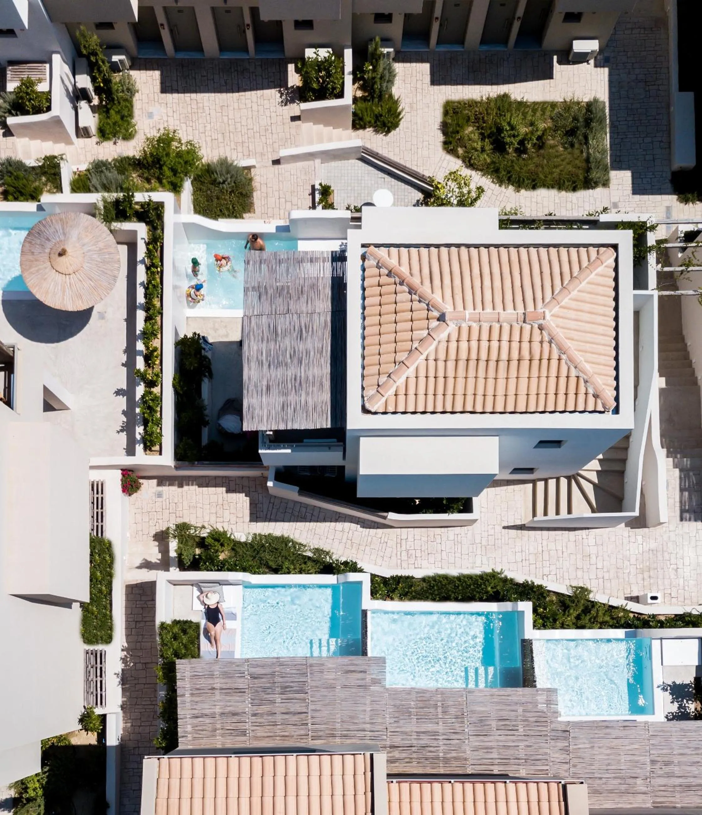 Property building in Crystal Waters