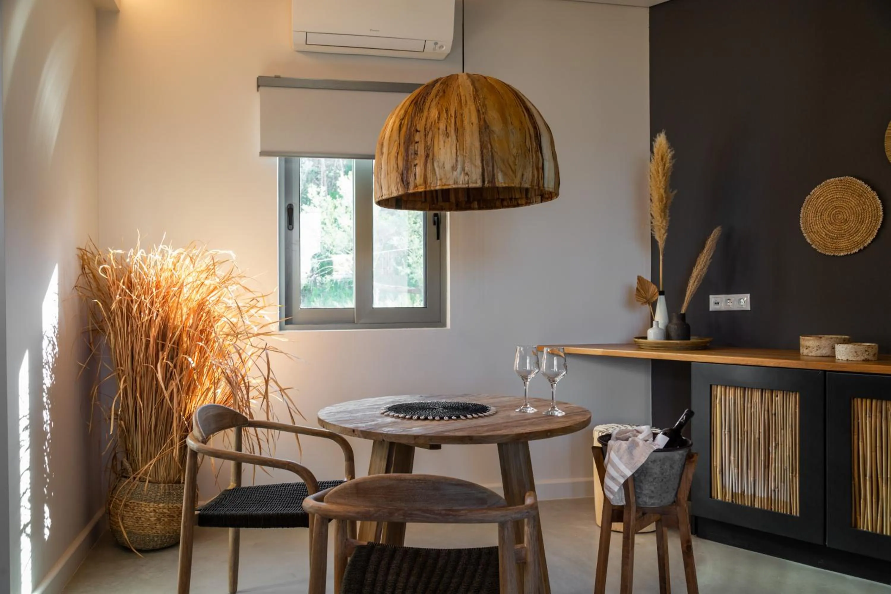 Dining area in Crystal Waters