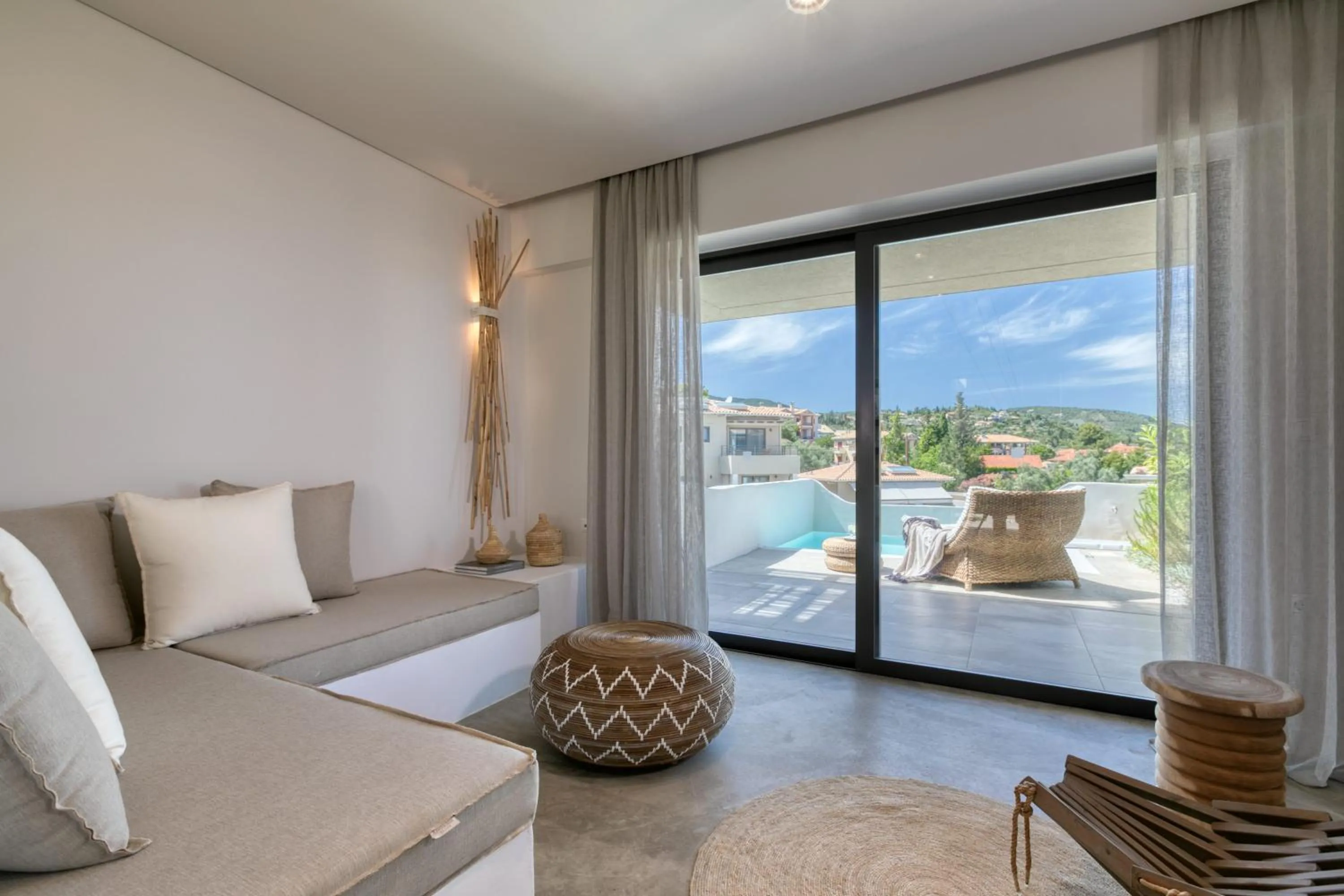 Seating area in Crystal Waters