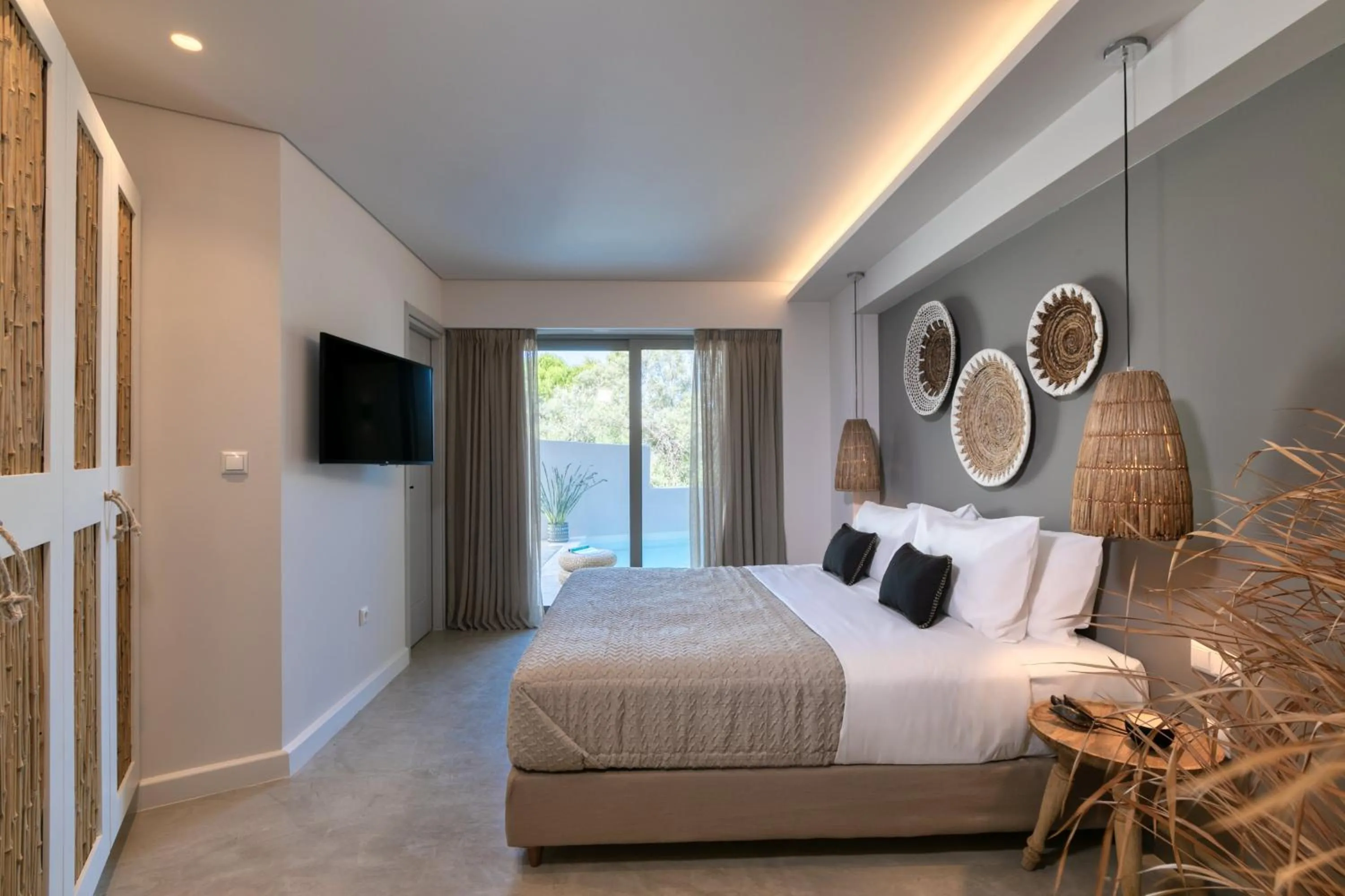 Bedroom, Bed in Crystal Waters