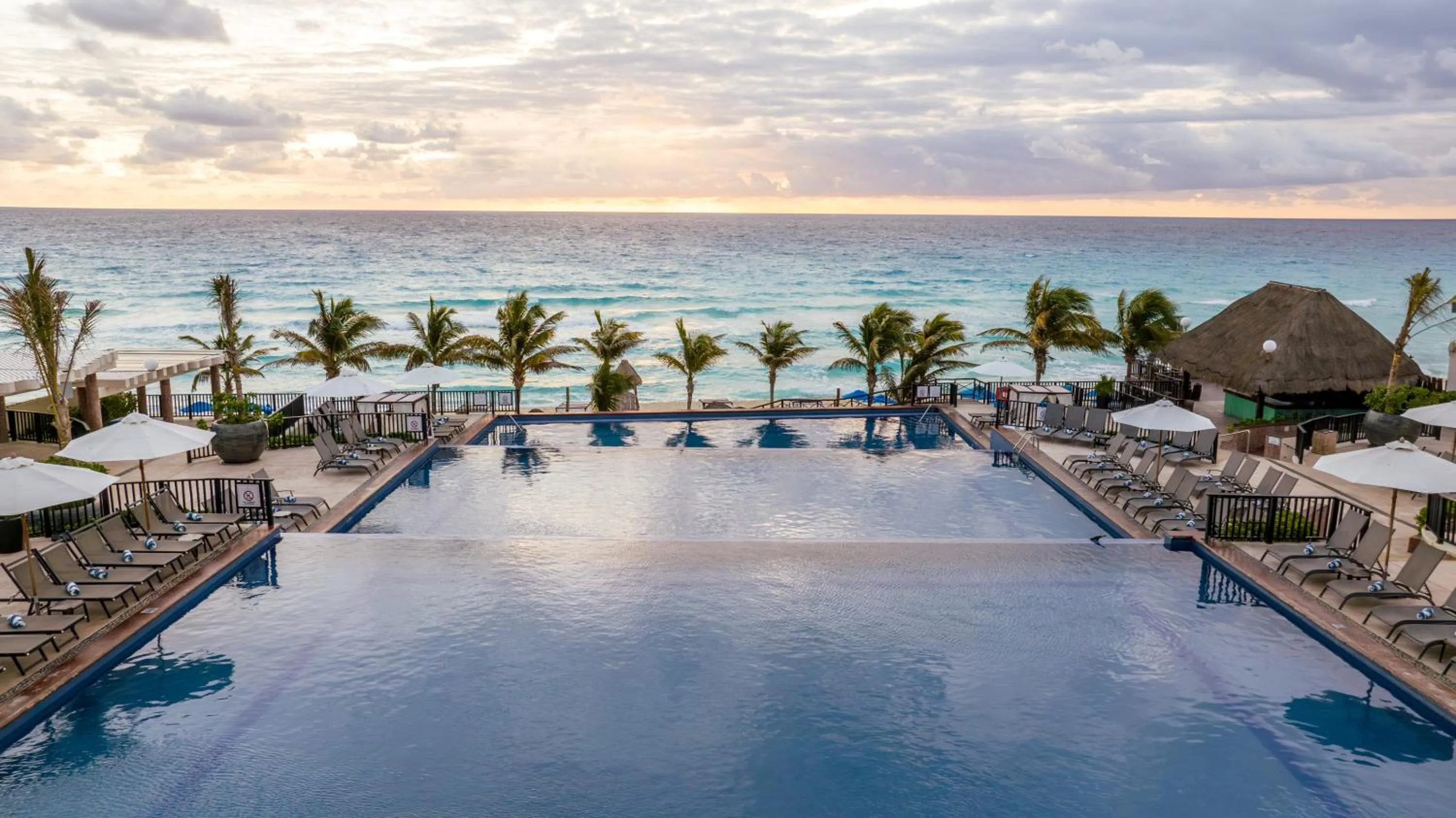 Pool view in Seadust Cancun Family Resort - All Inclusive
