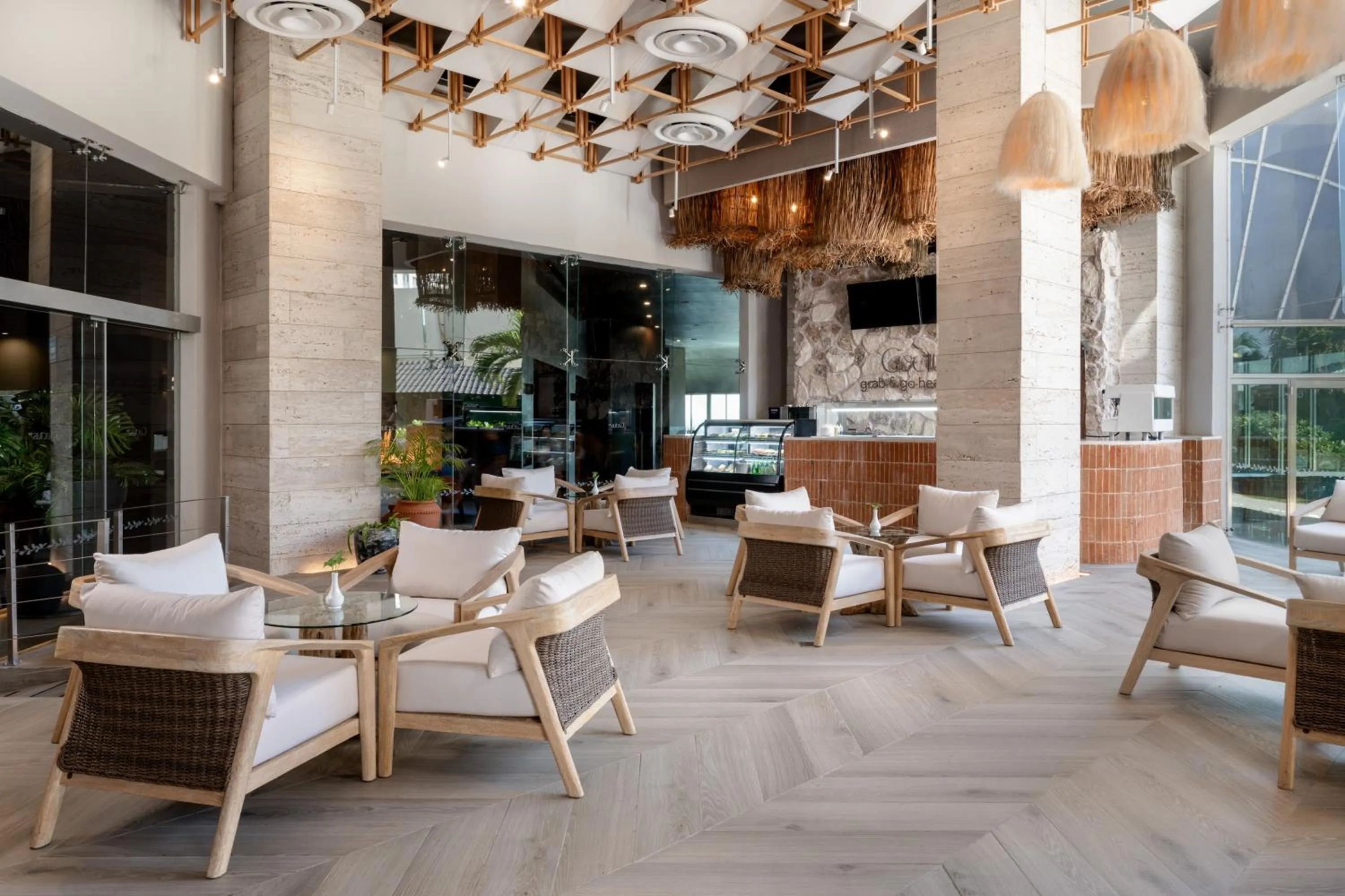 Food and drinks in Seadust Cancun Family Resort - All Inclusive