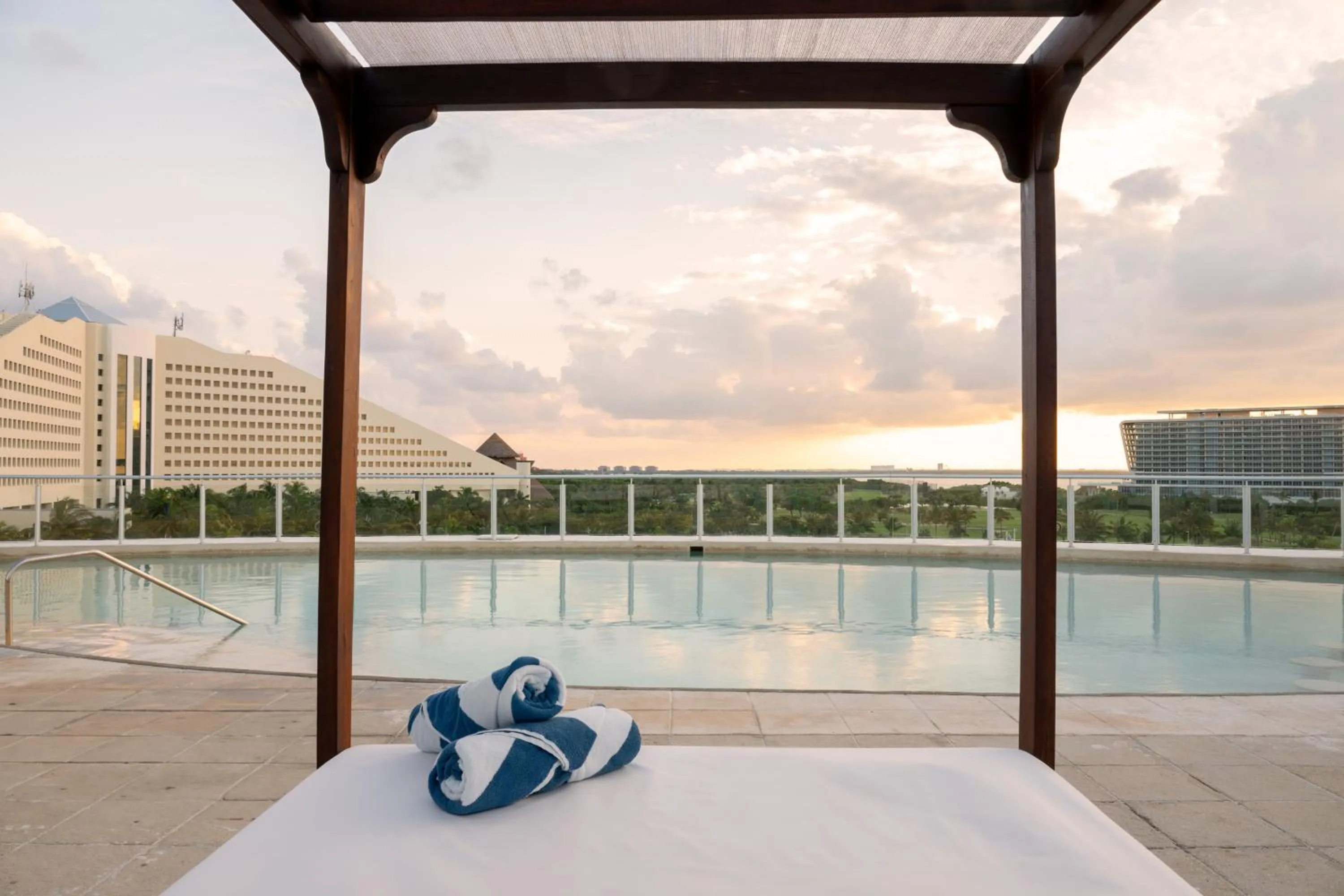 Seating area in Seadust Cancun Family Resort - All Inclusive