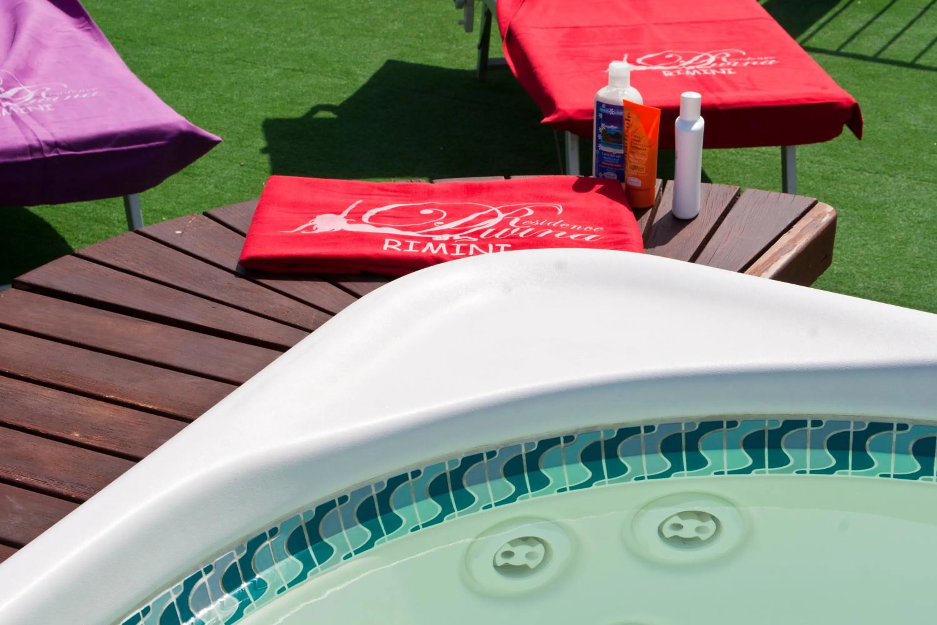 Hot Tub in Residence Divina