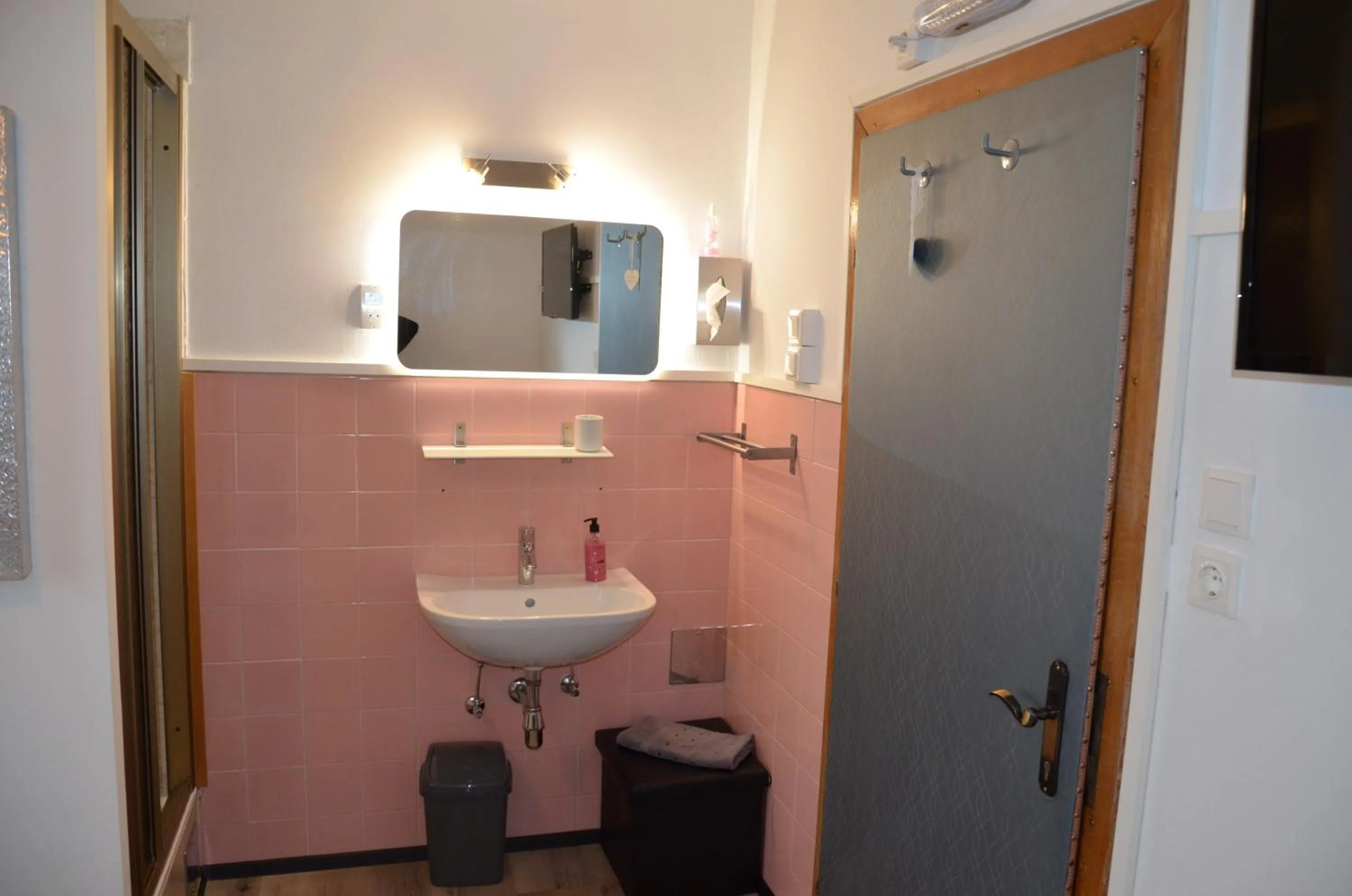 Bathroom in Pension & Restaurant La Amalia