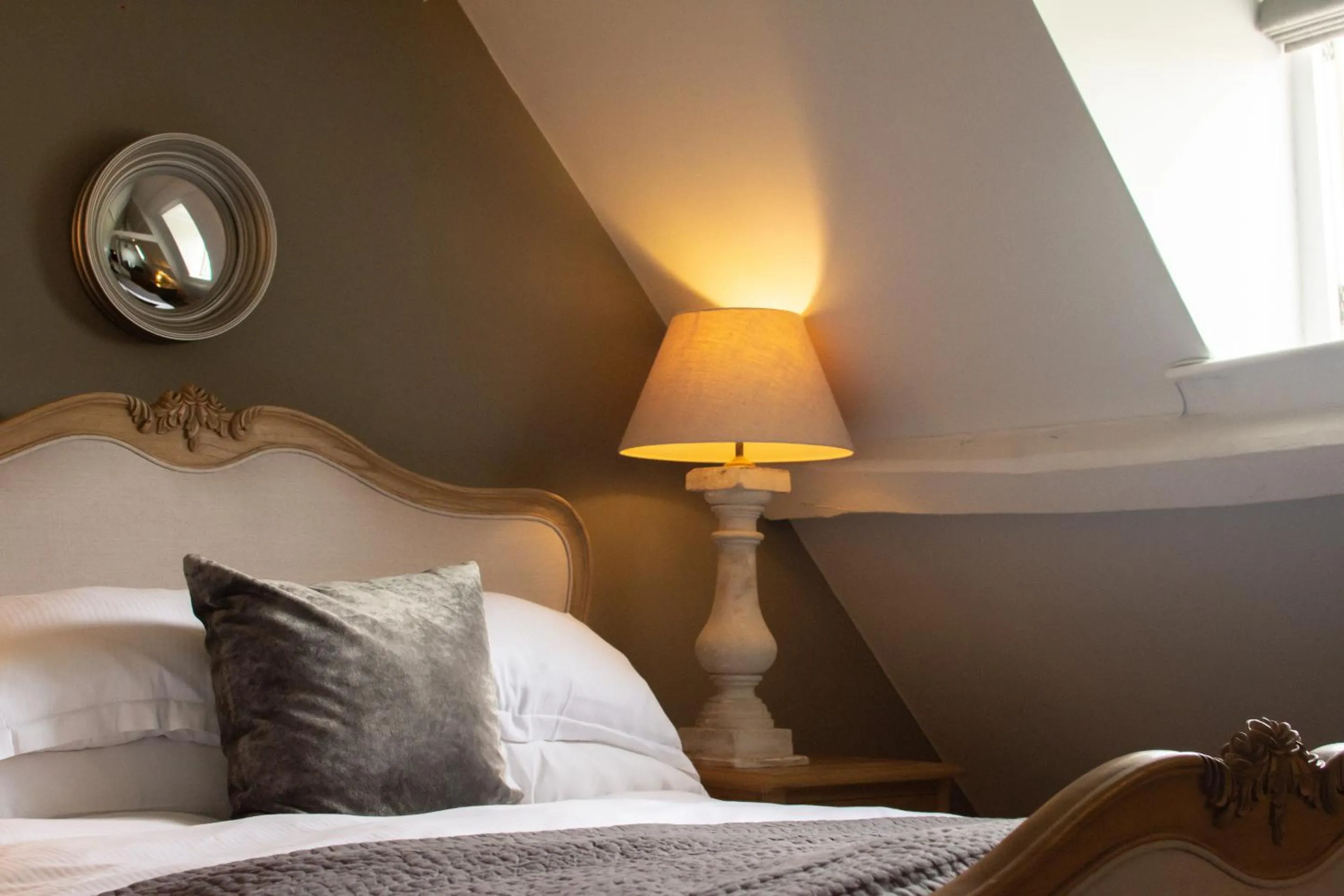 Bedroom, Bed in New Inn at Coln