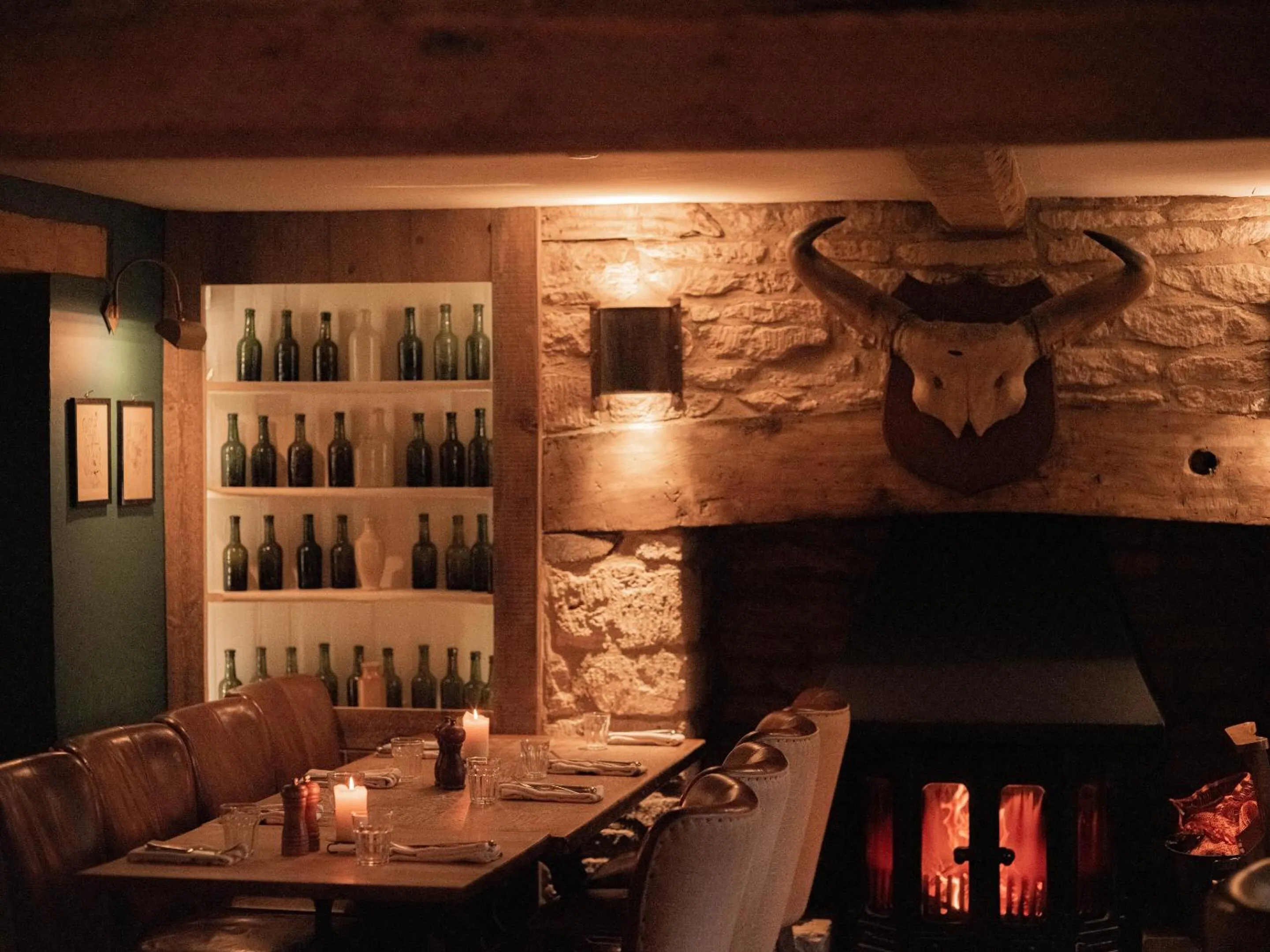 Dining area in New Inn at Coln