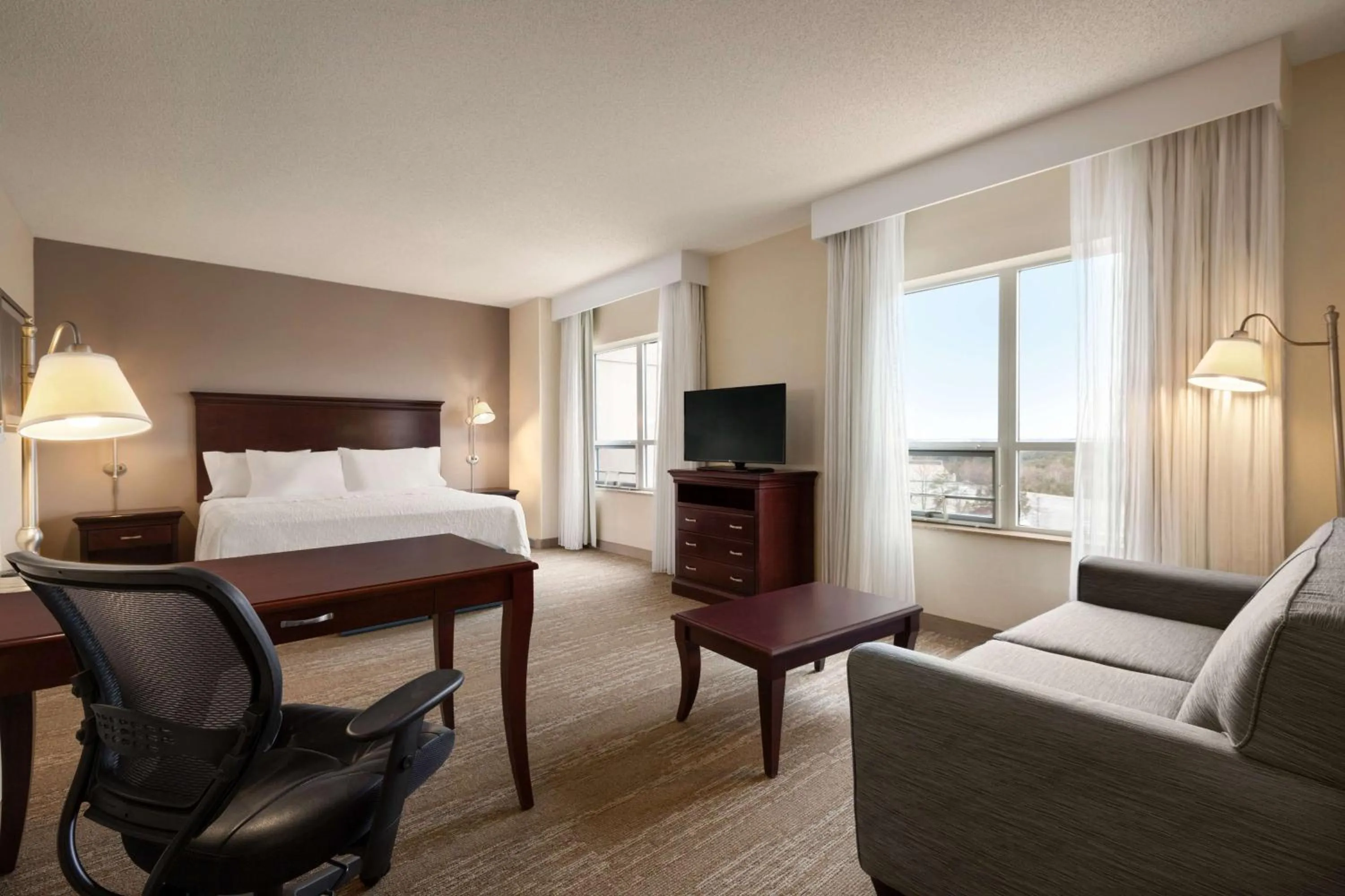 Bedroom, Bed in Hampton Inn & Suites Washington-Dulles International Airport