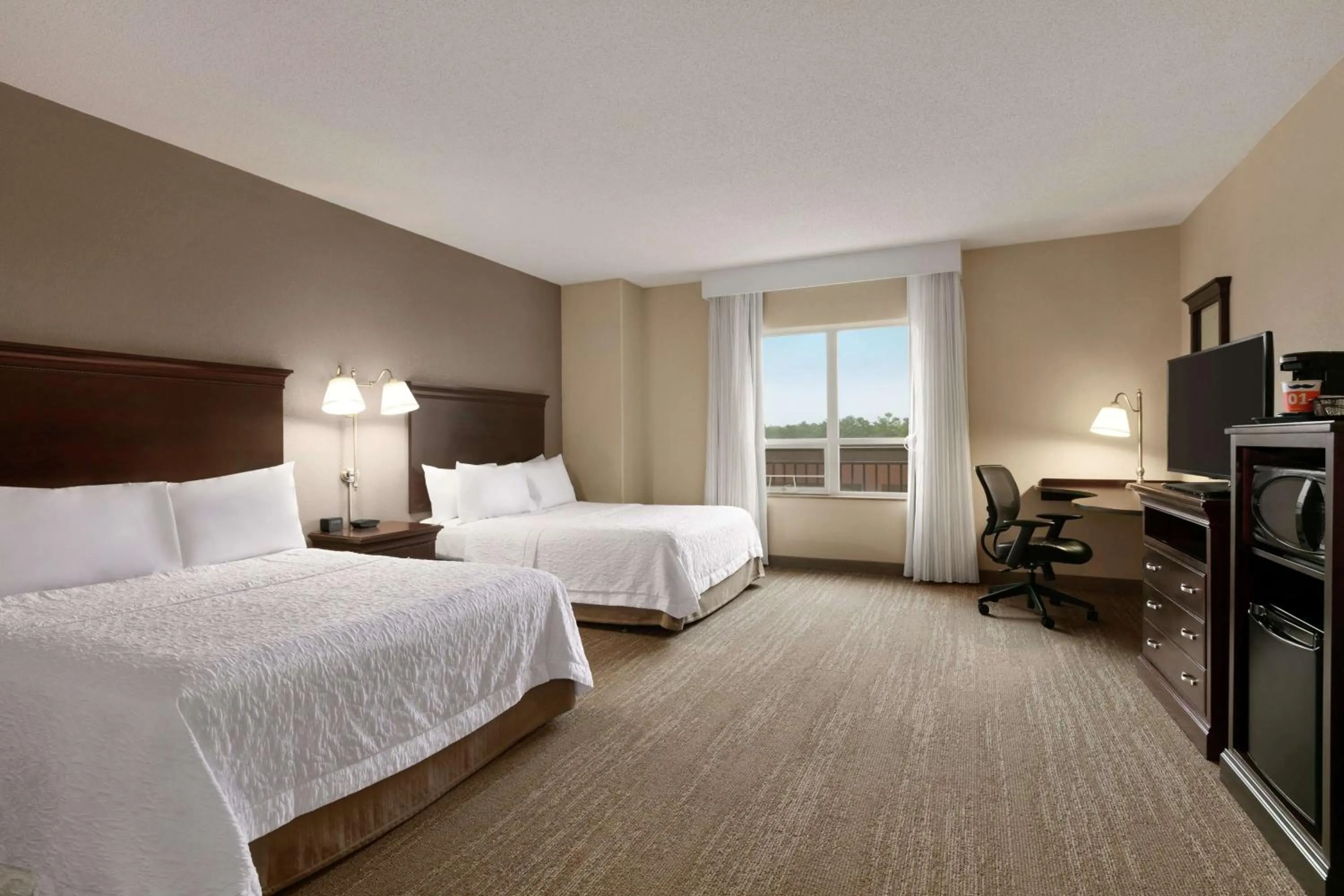 Bedroom, Bed in Hampton Inn & Suites Washington-Dulles International Airport