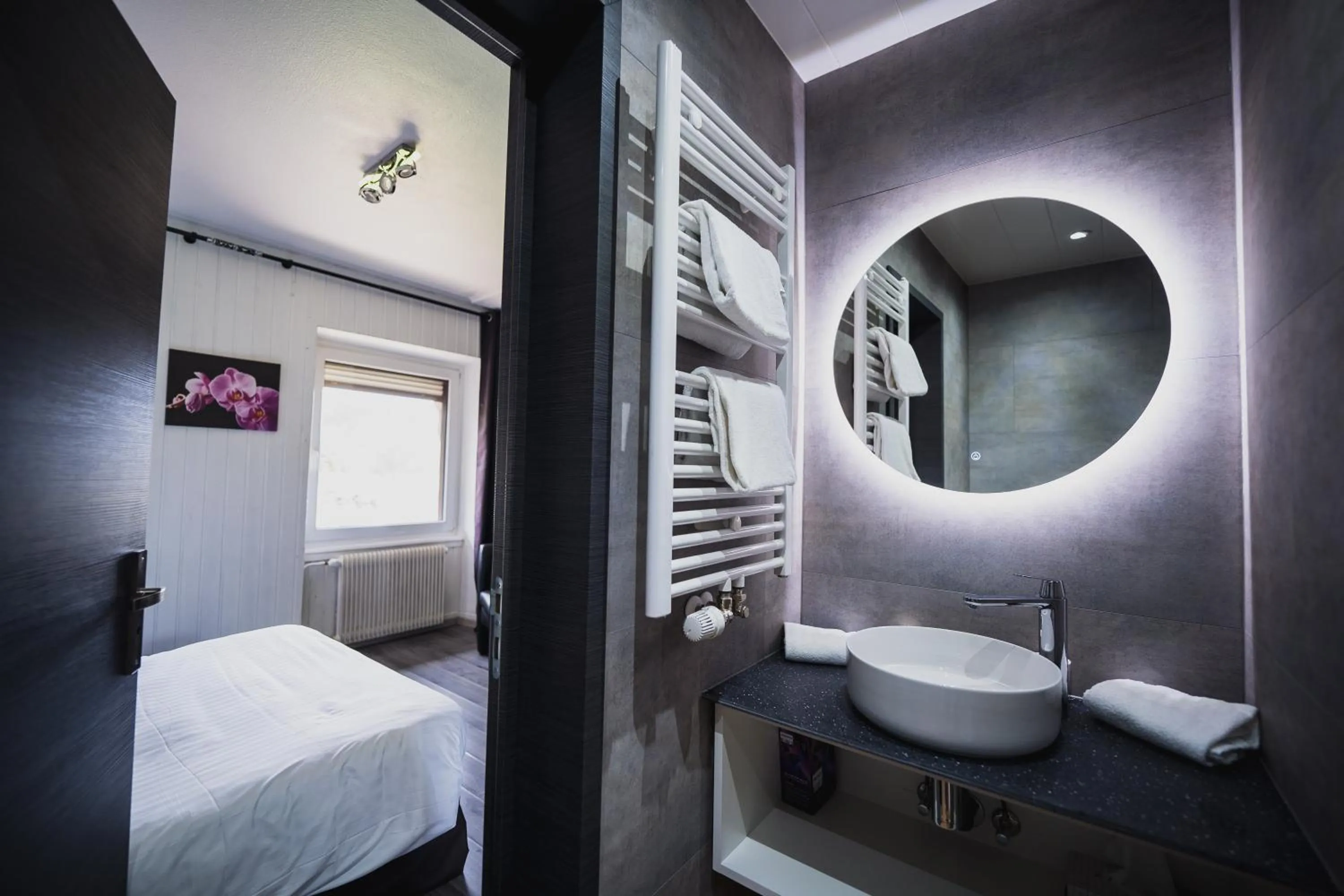 Bed in Hotel Du Donon