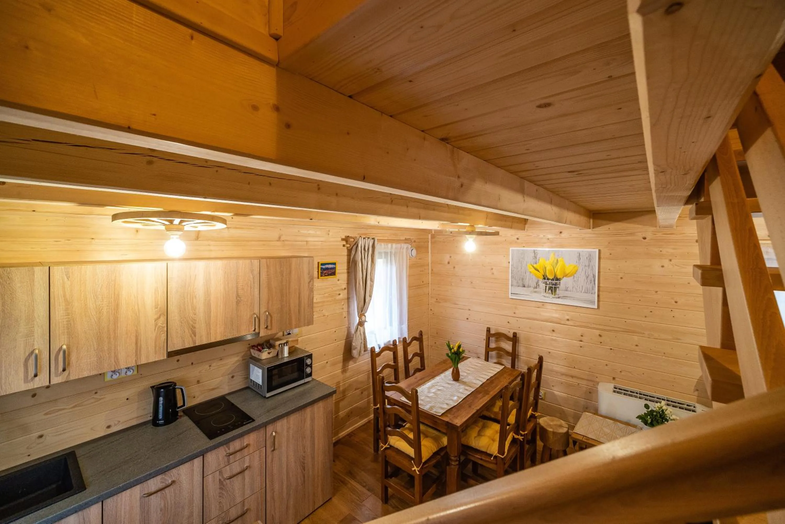 Kitchen or kitchenette in Eko domki MaMastra Szaflary