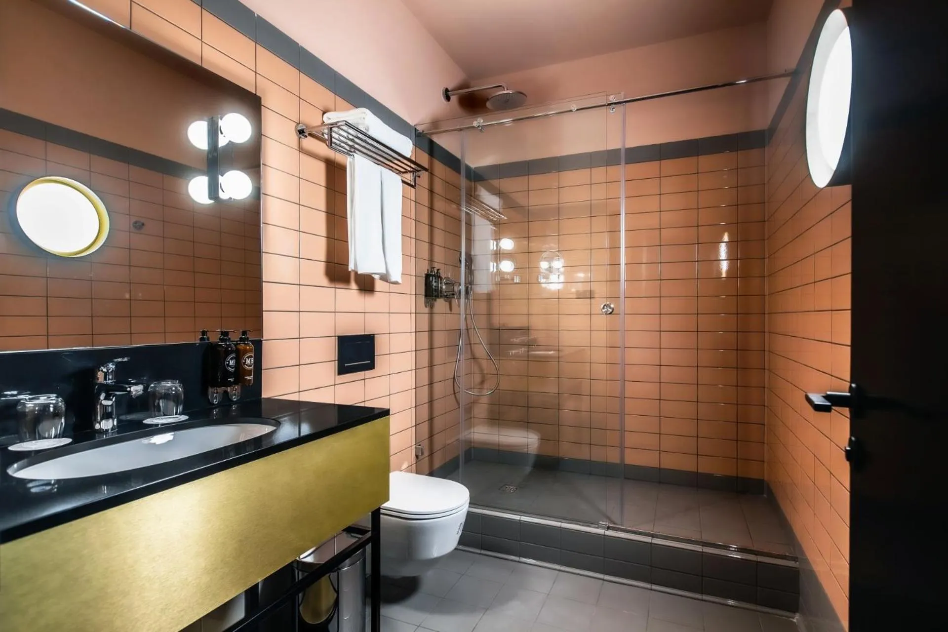 Toilet in Stories Boutique Hotel