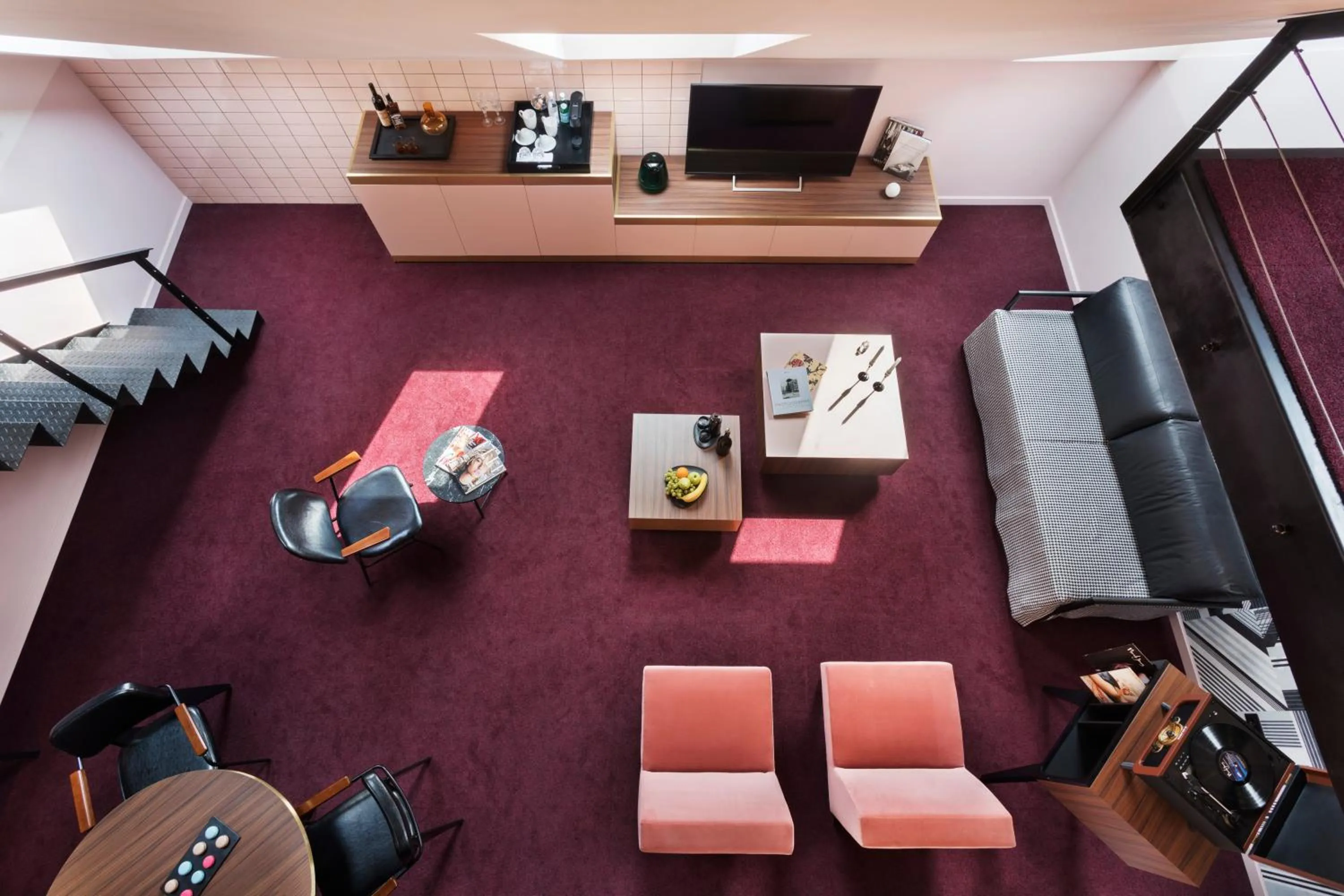 TV and multimedia in Stories Boutique Hotel