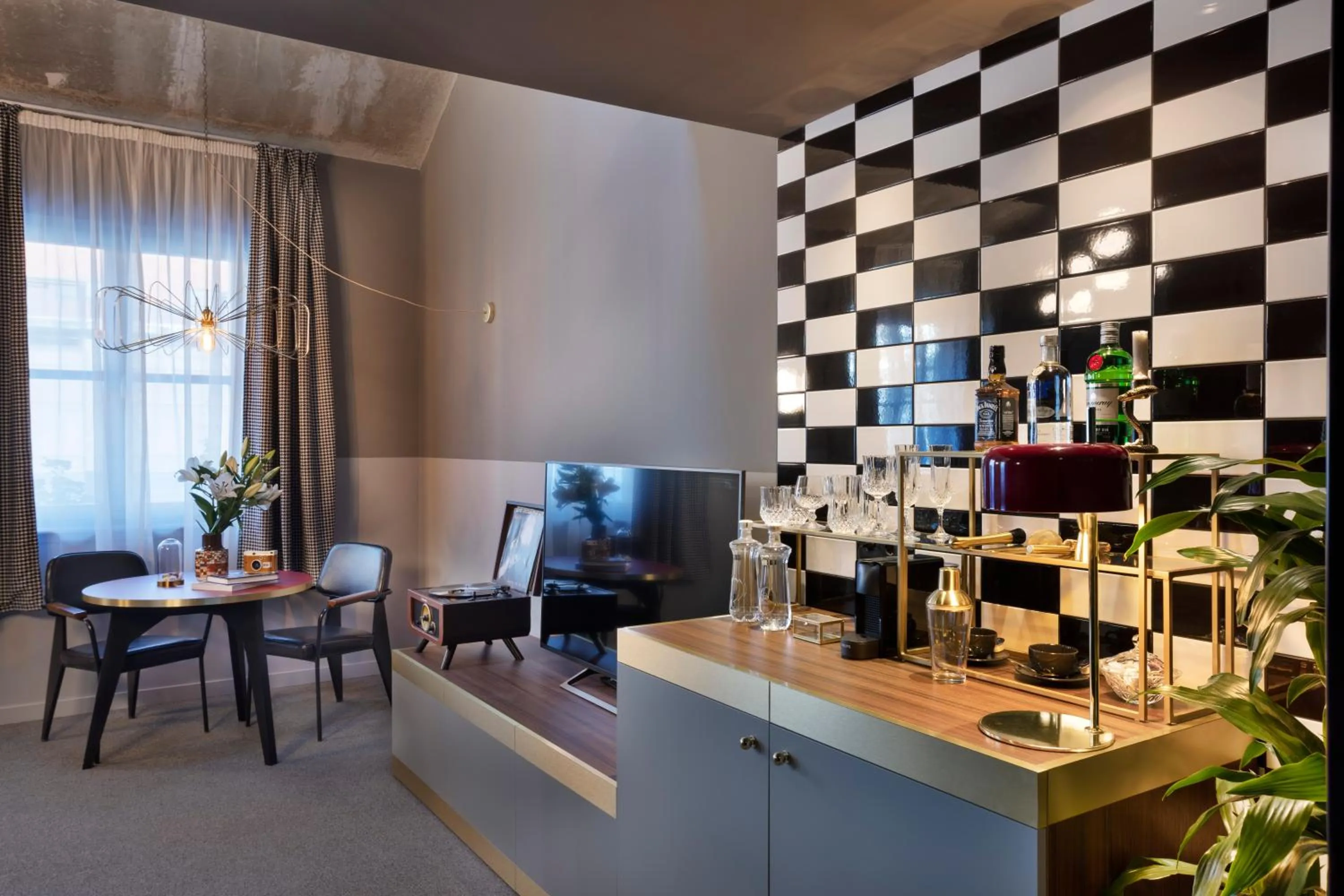 TV and multimedia in Stories Boutique Hotel