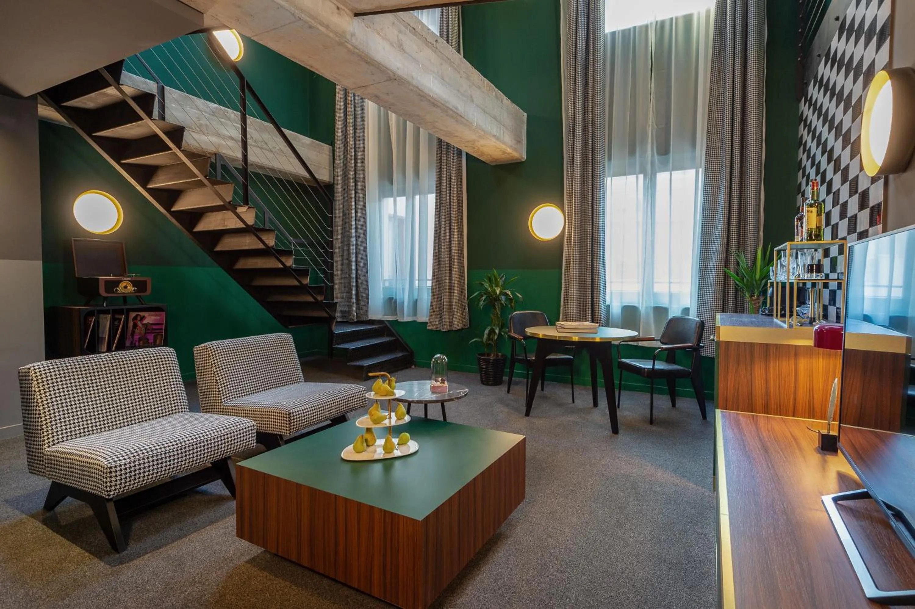 TV and multimedia in Stories Boutique Hotel