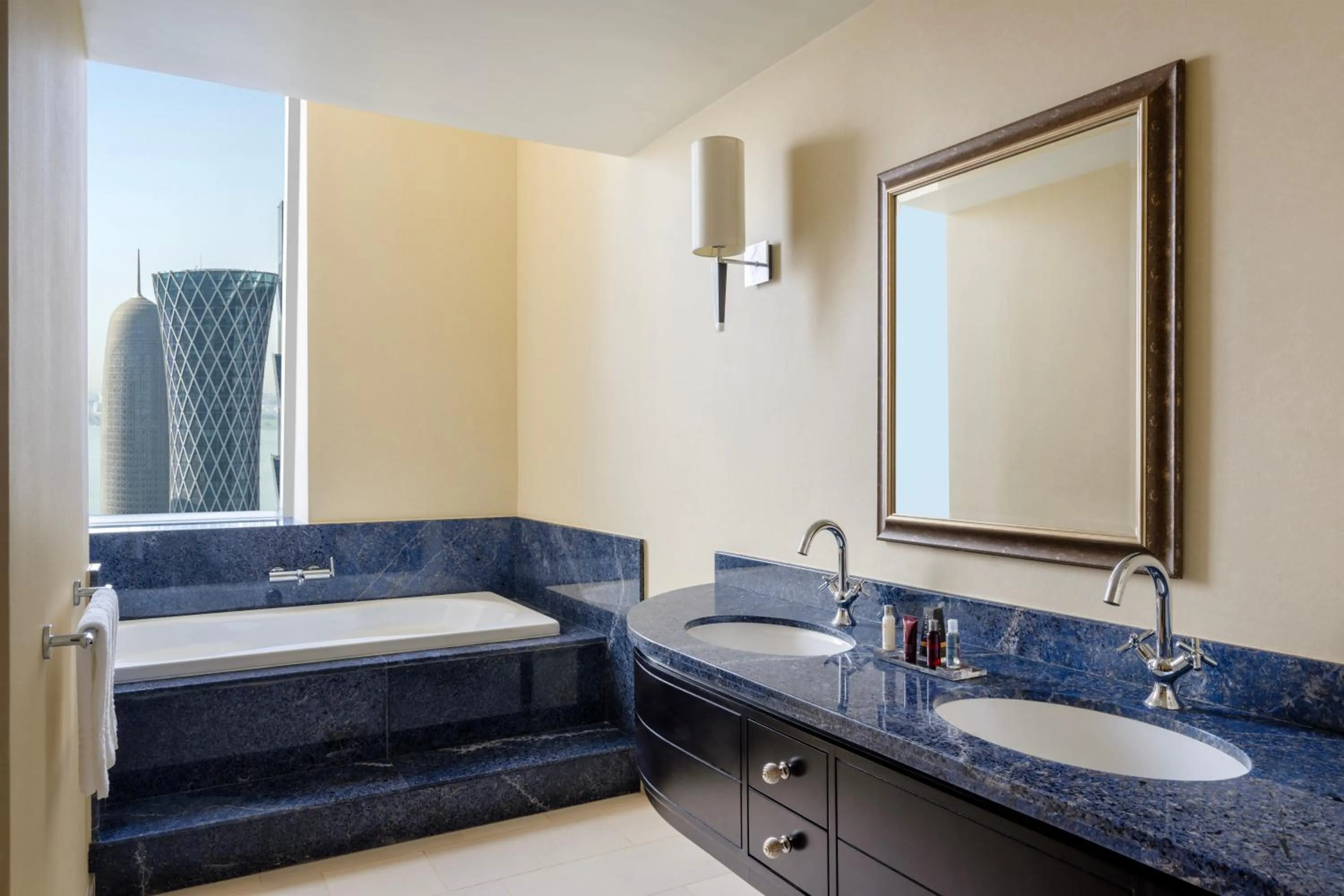 Bathroom in Marriott Marquis City Center Doha Hotel