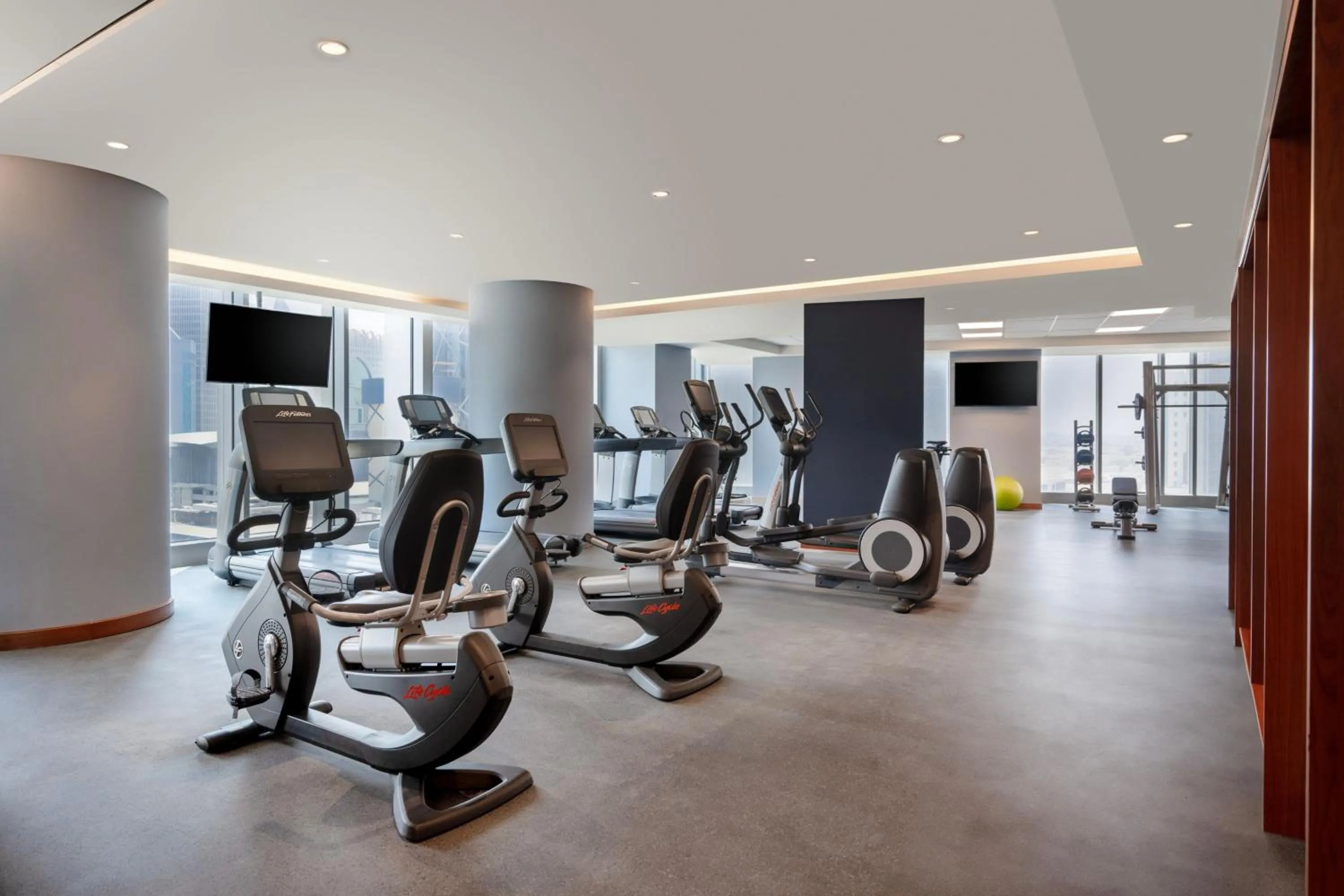 Fitness centre/facilities in Marriott Marquis City Center Doha Hotel