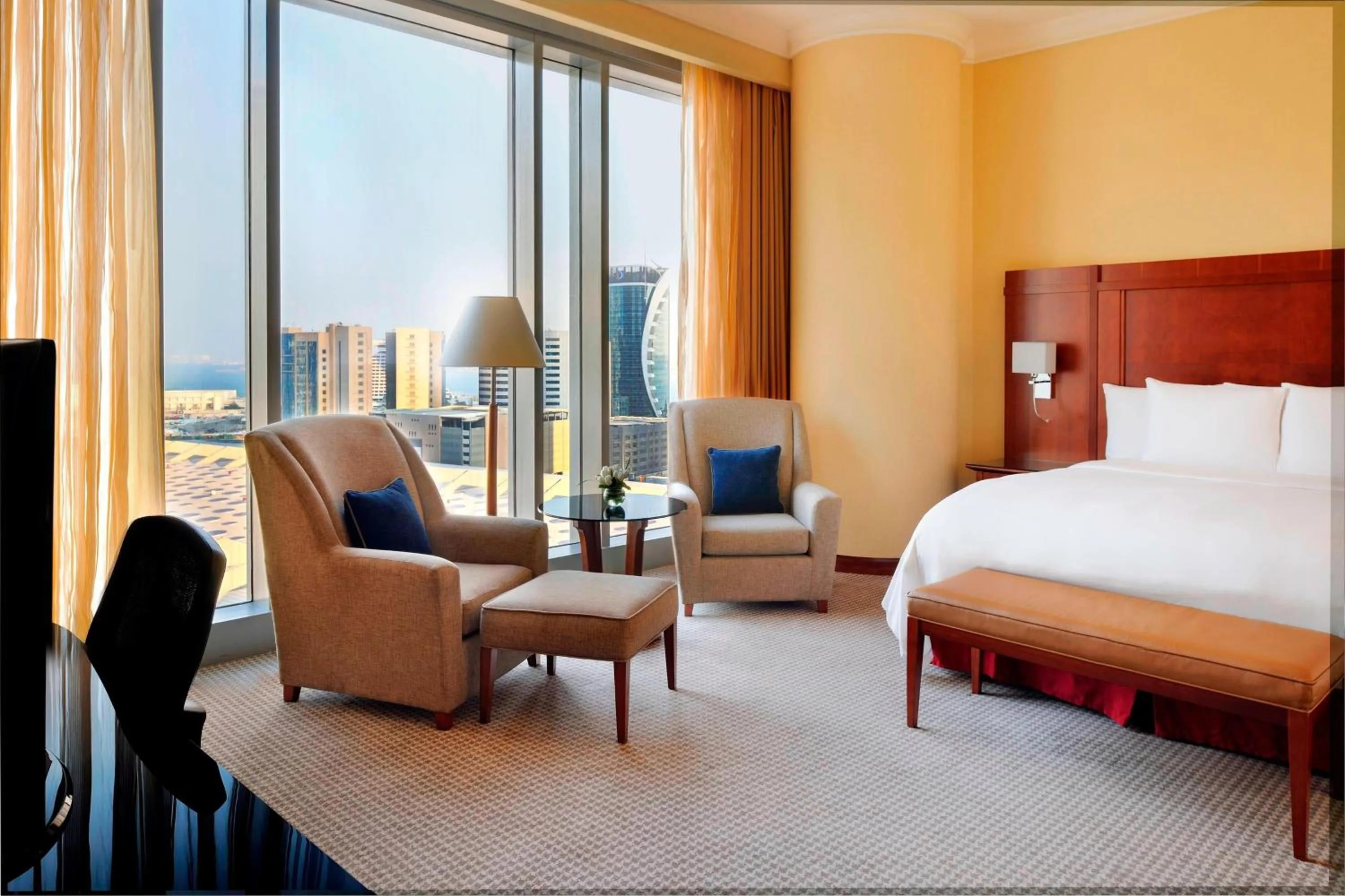 Photo of the whole room, Bed in Marriott Marquis City Center Doha Hotel
