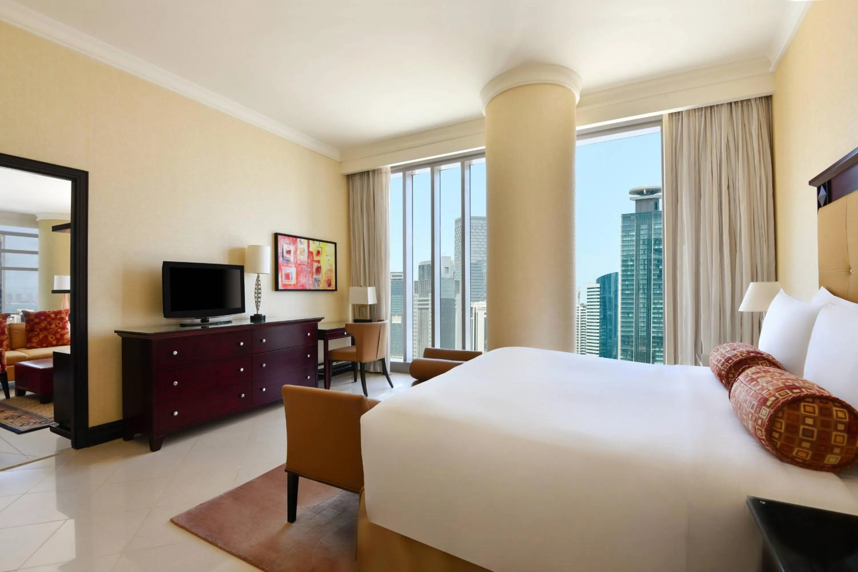 Bedroom, Bed in Marriott Marquis City Center Doha Hotel