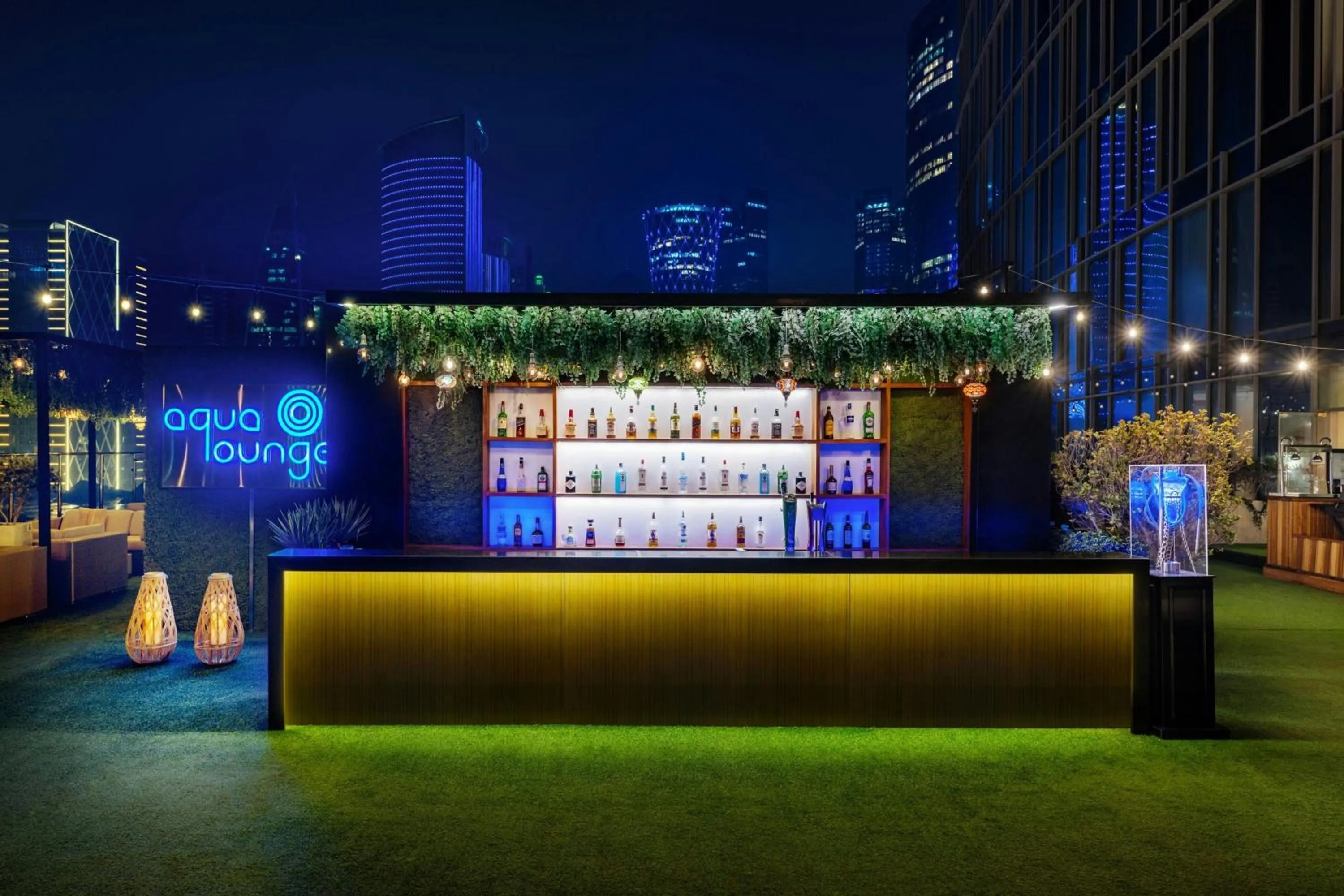 Lounge or bar in Marriott Marquis City Center Doha Hotel