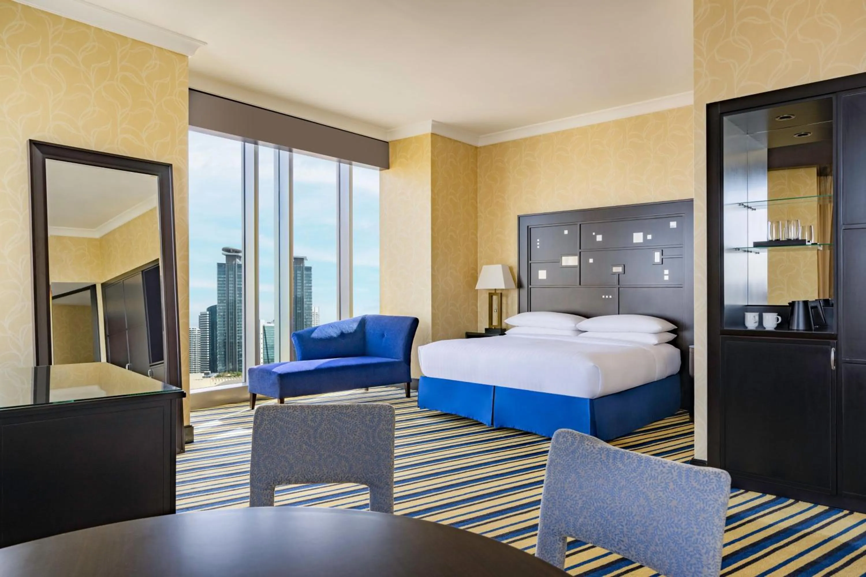 Photo of the whole room, Bed in Marriott Marquis City Center Doha Hotel