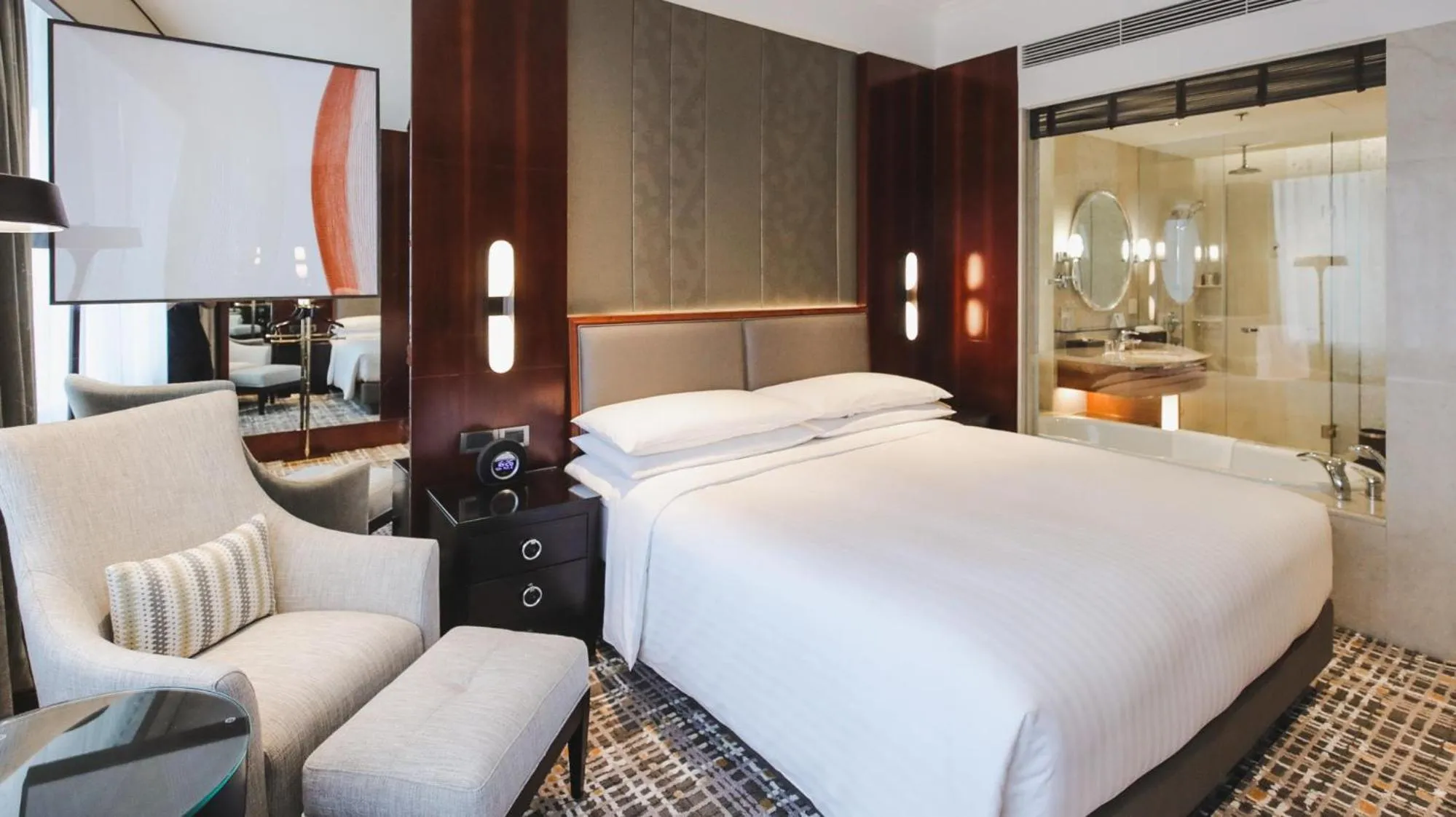 Bedroom, Bed in Shanghai Marriott Marquis City Centre