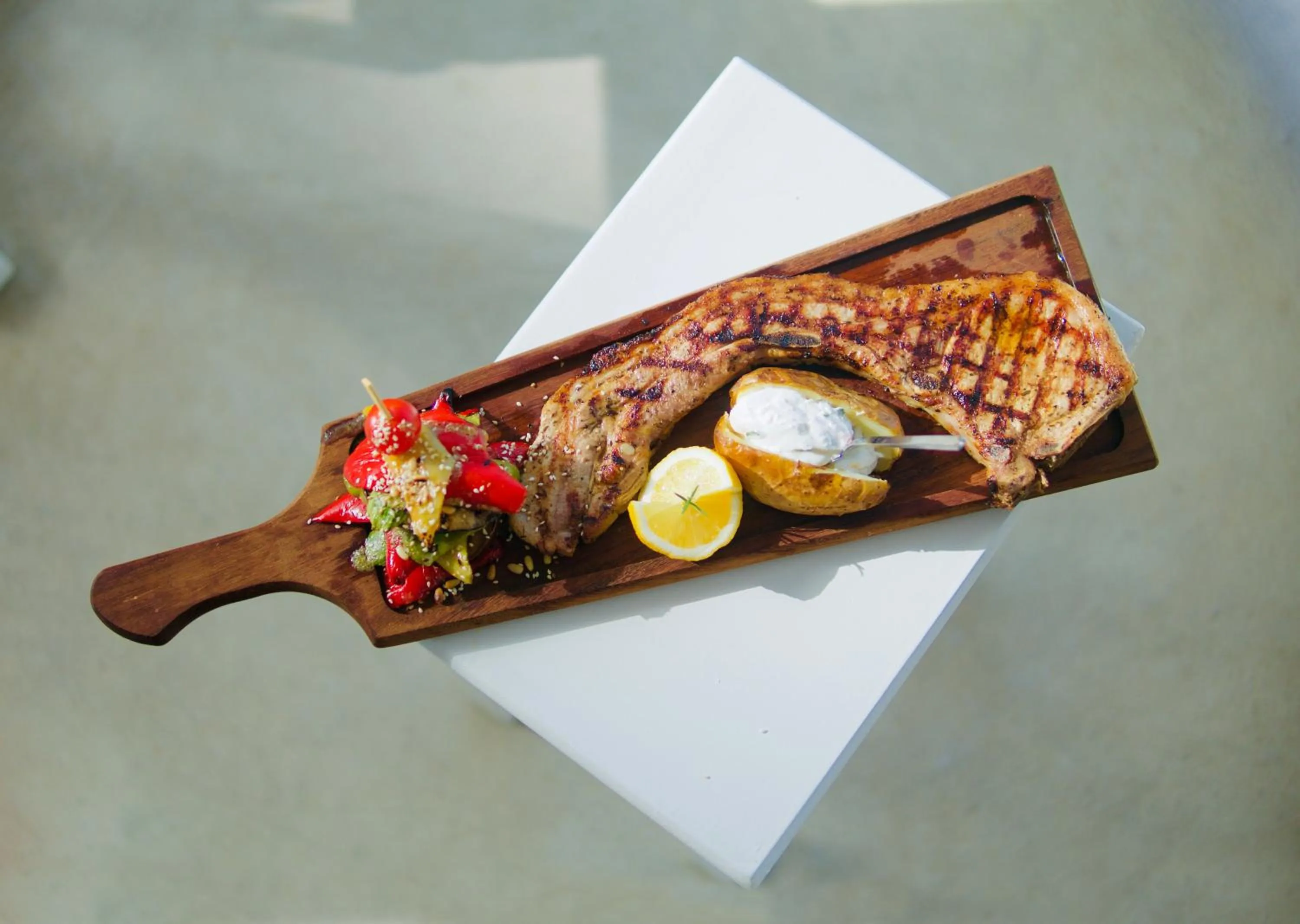 Restaurant/places to eat in Mari Kristin Beach Hotel