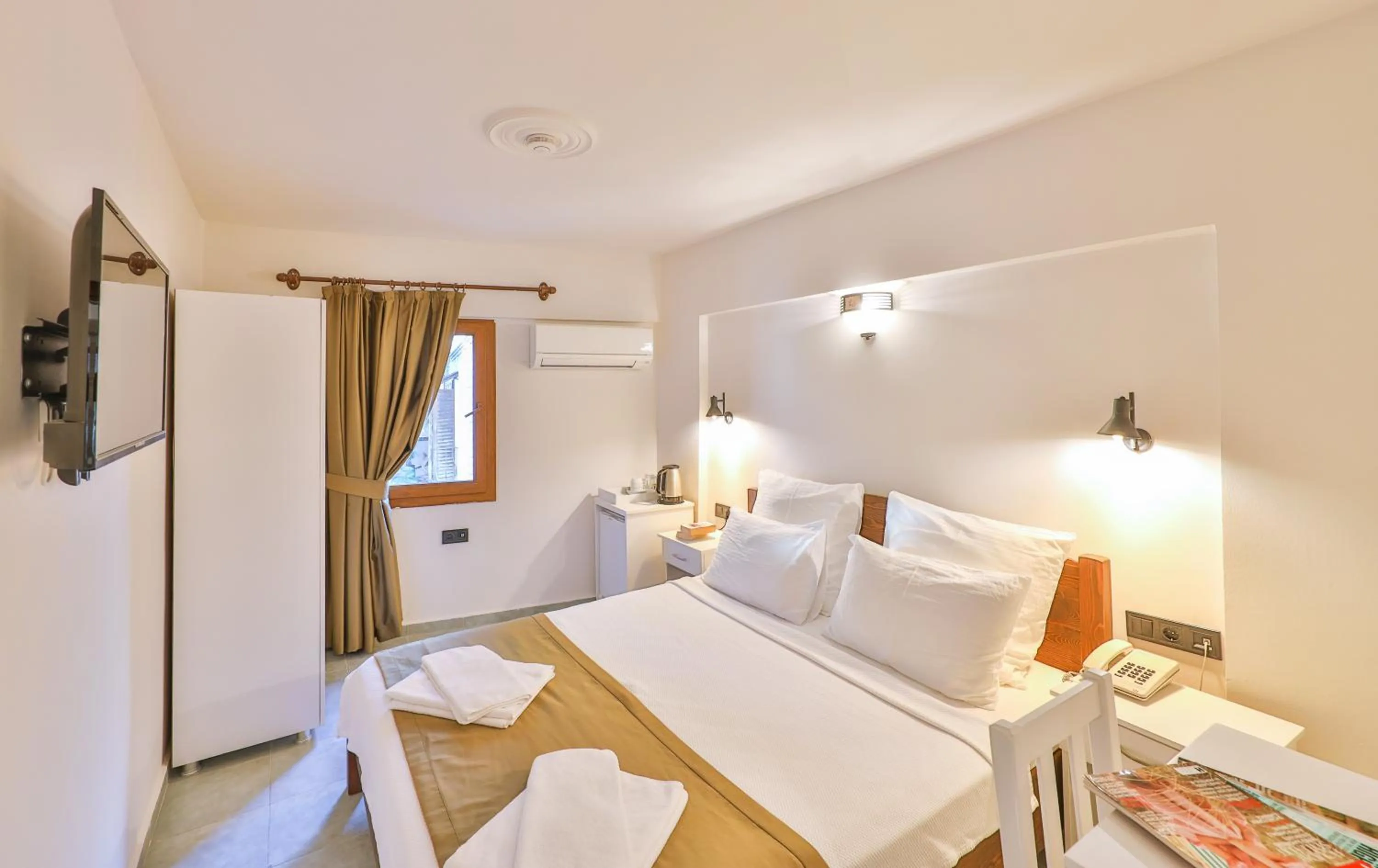 Bedroom, Bed in Zinbad Hotel Kalkan