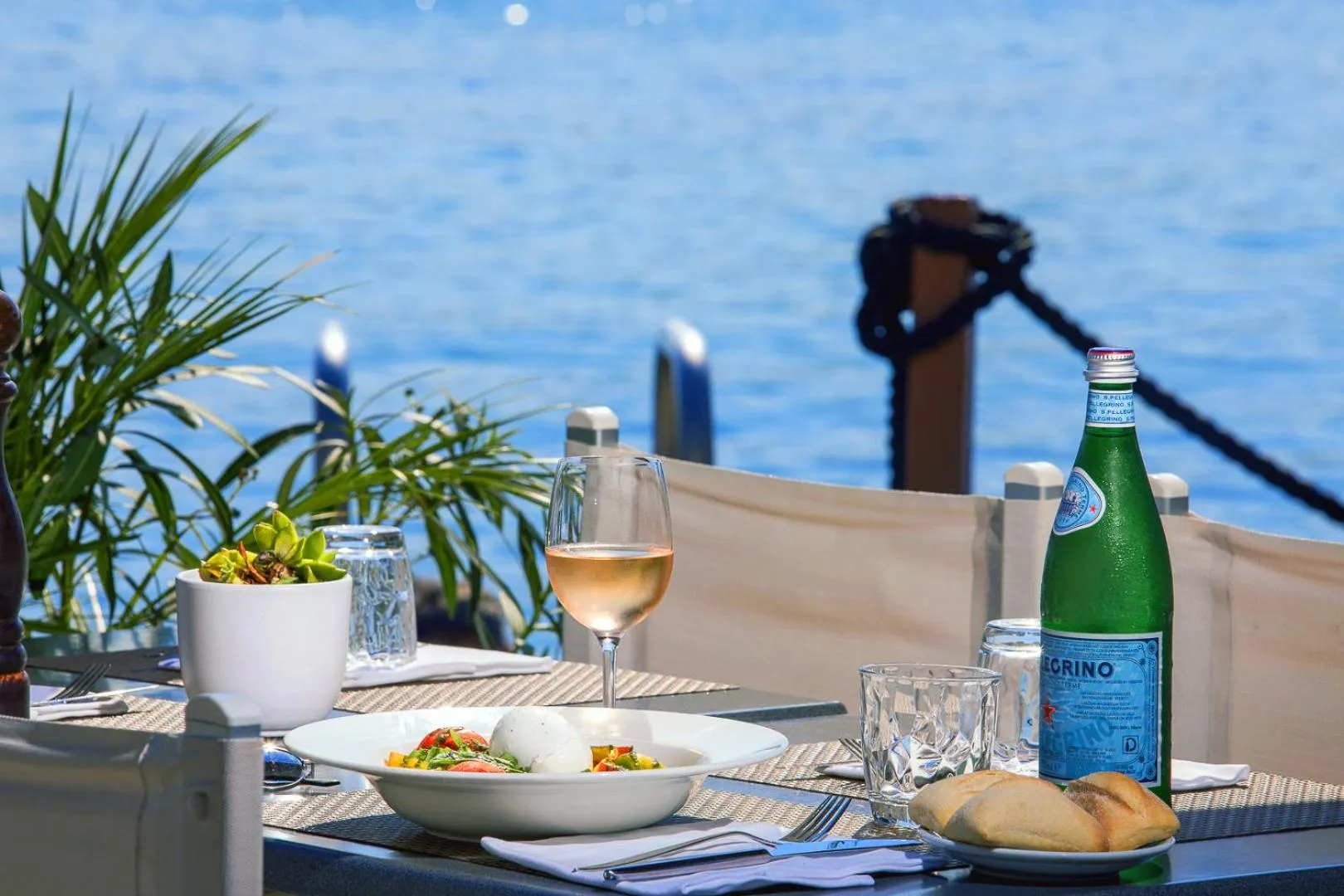 Restaurant/places to eat in Royal Antibes - Luxury Hotel, Résidence, Beach & Spa