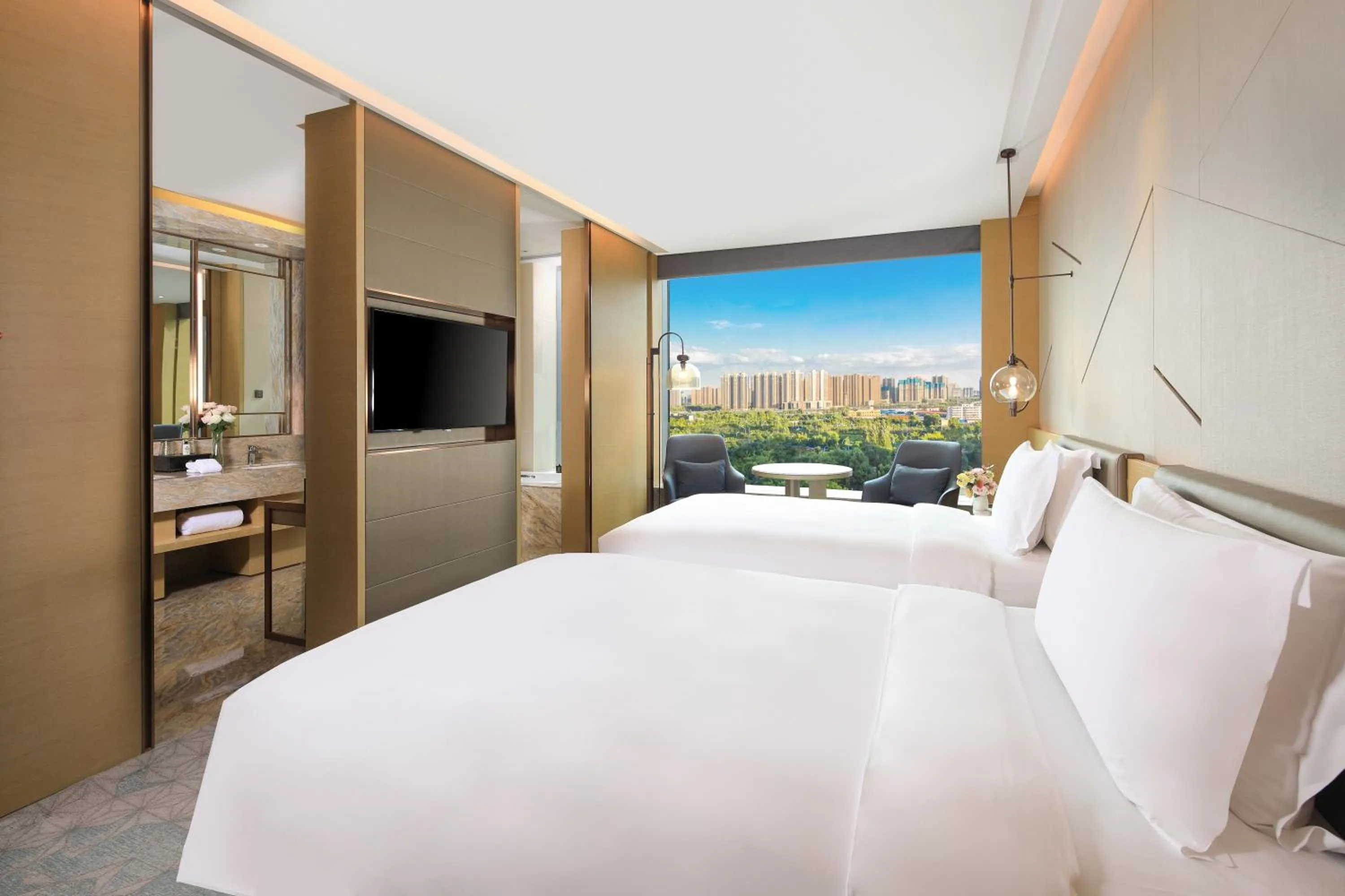 Photo of the whole room, Bed in InterContinental Taiyuan by IHG