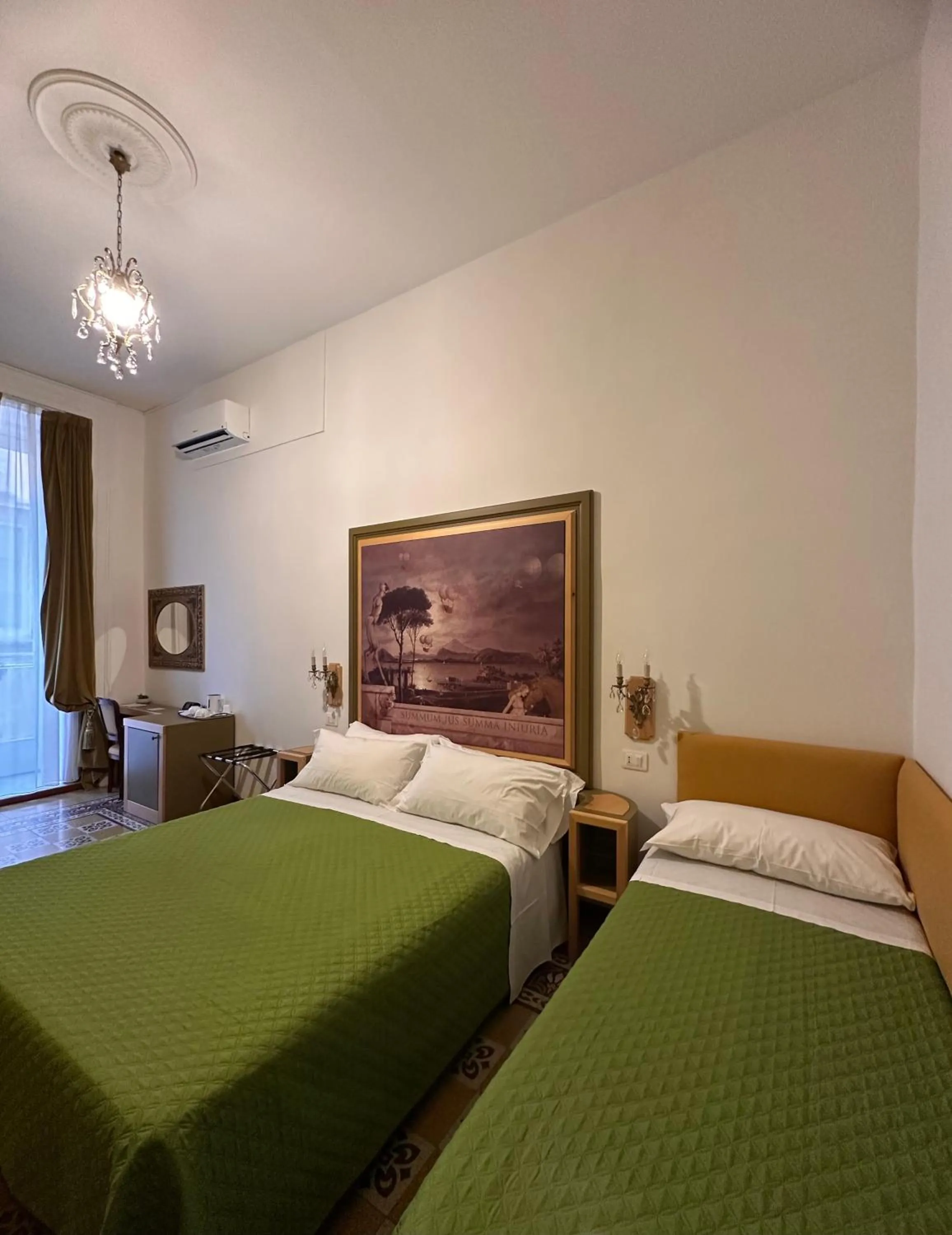 Bed in La Bella Napoli B&B