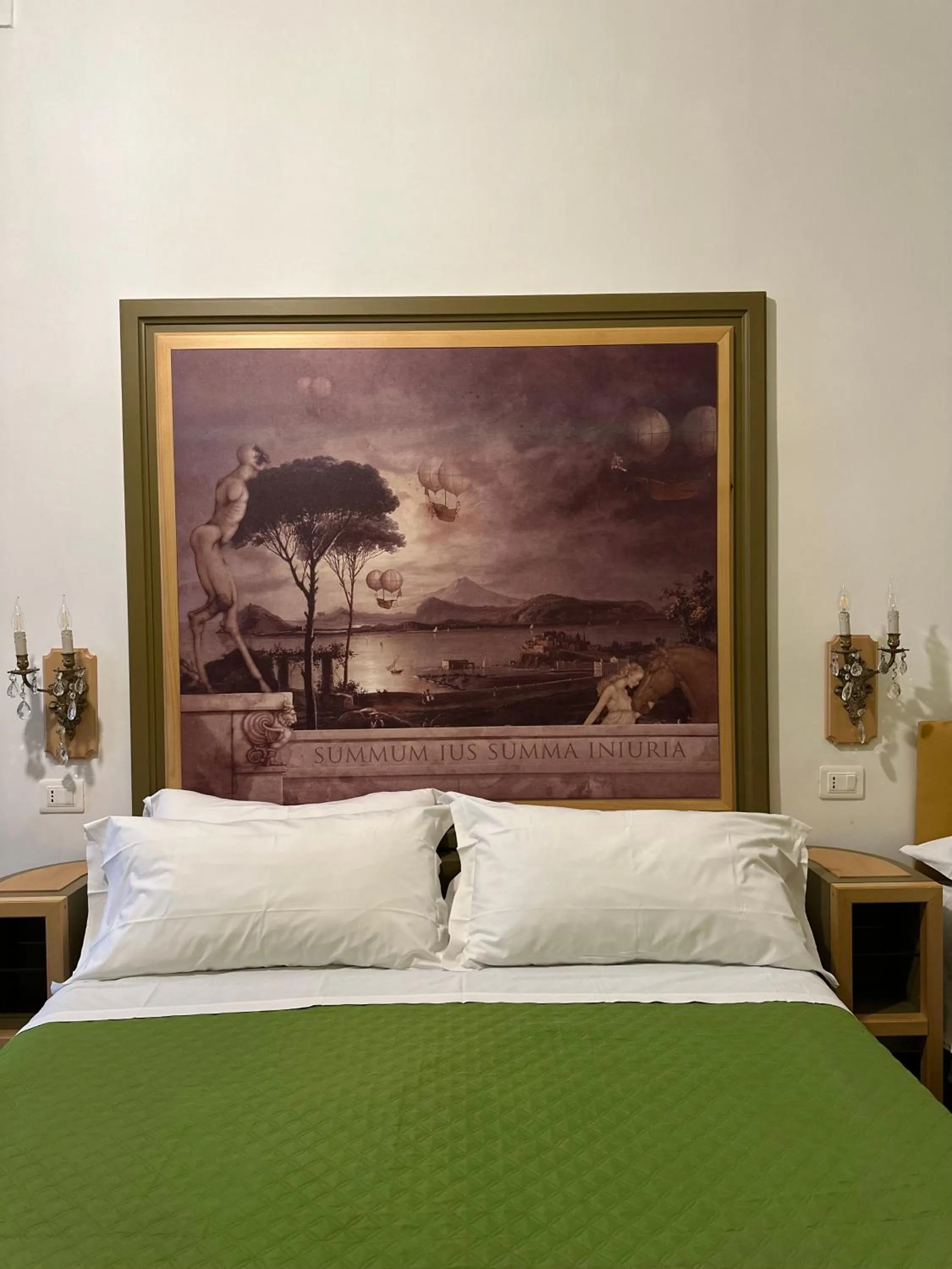 Bed in La Bella Napoli B&B