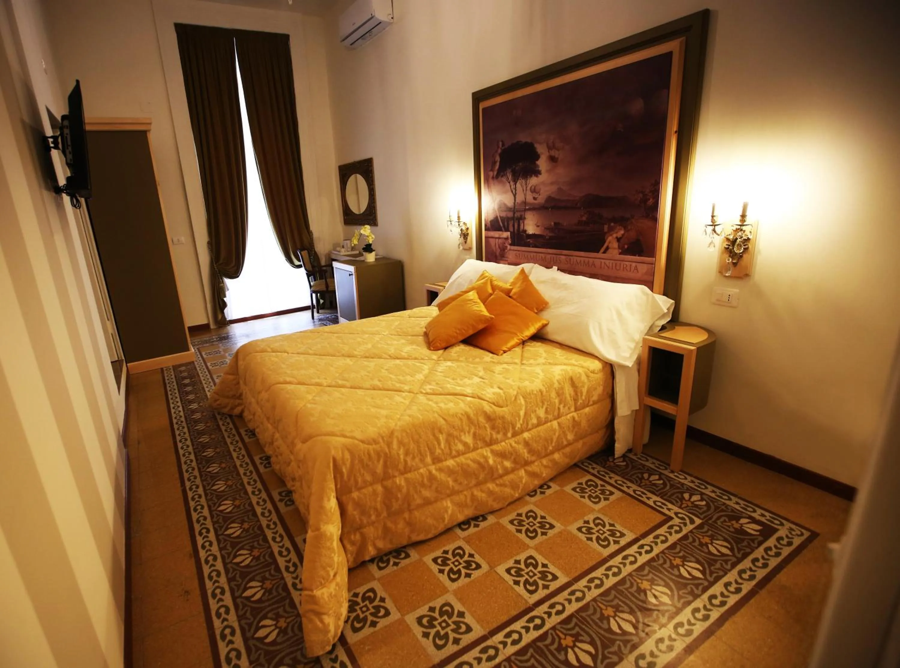 Photo of the whole room, Bed in La Bella Napoli B&B