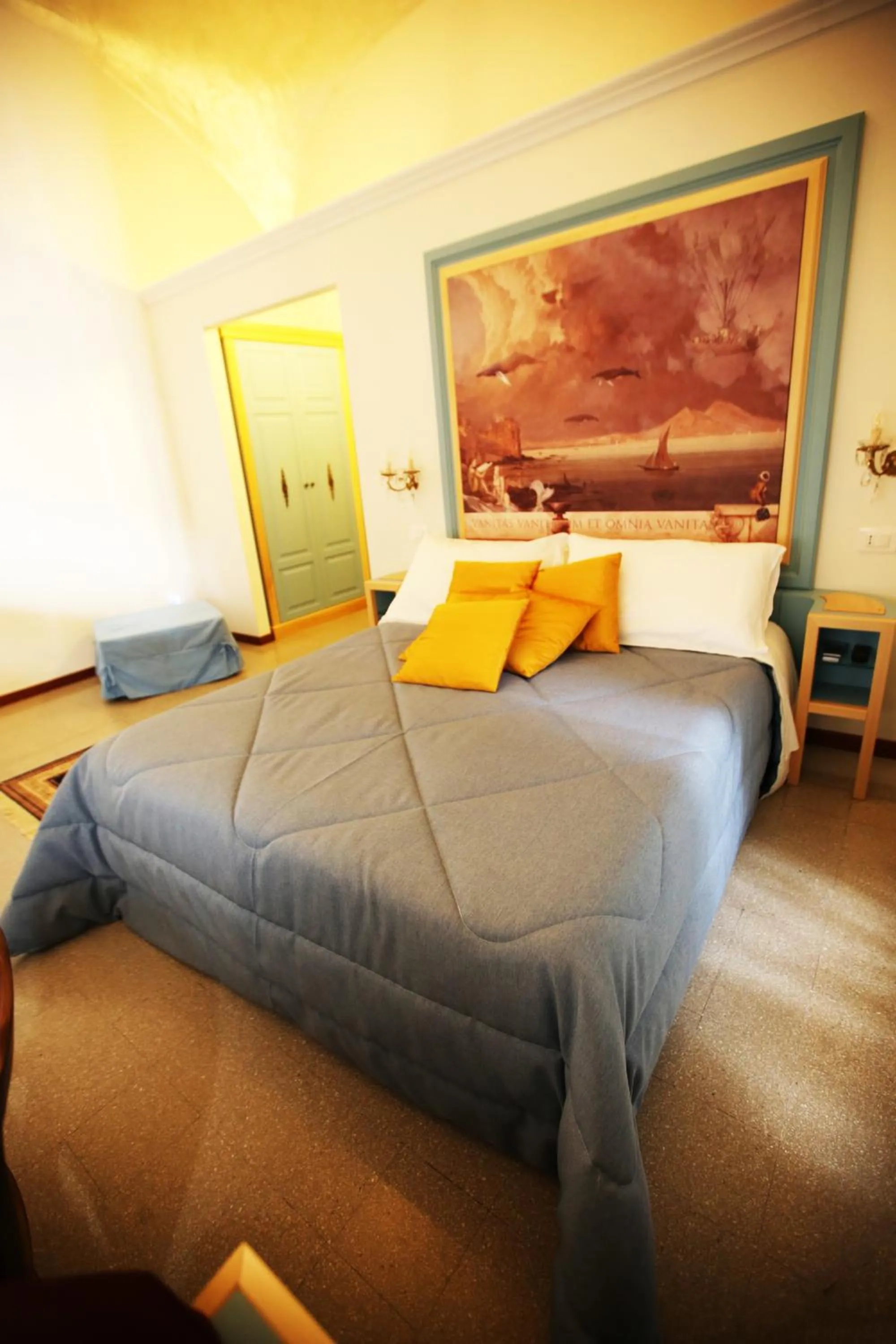 Photo of the whole room, Bed in La Bella Napoli B&B