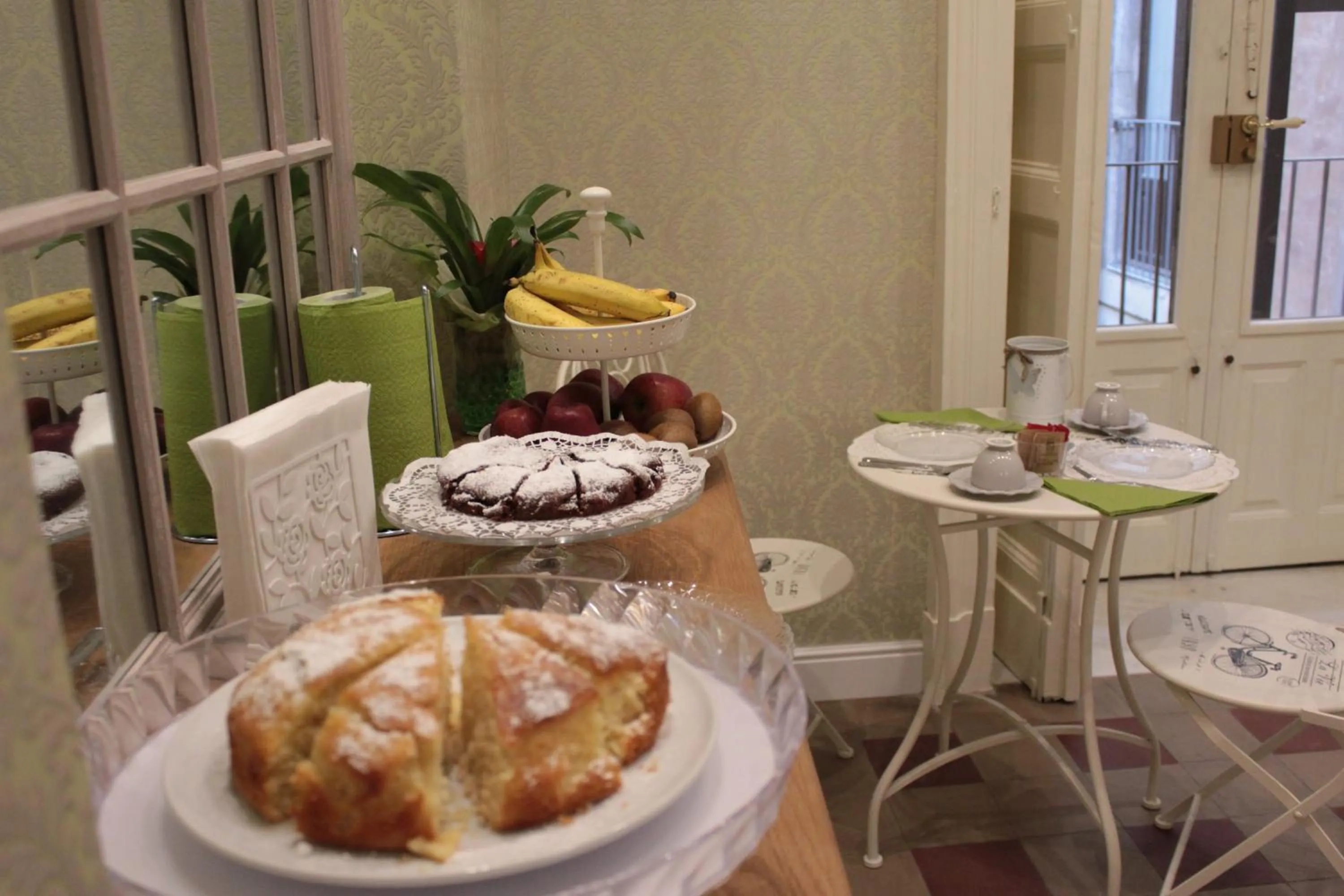 Breakfast in Aitna B&B