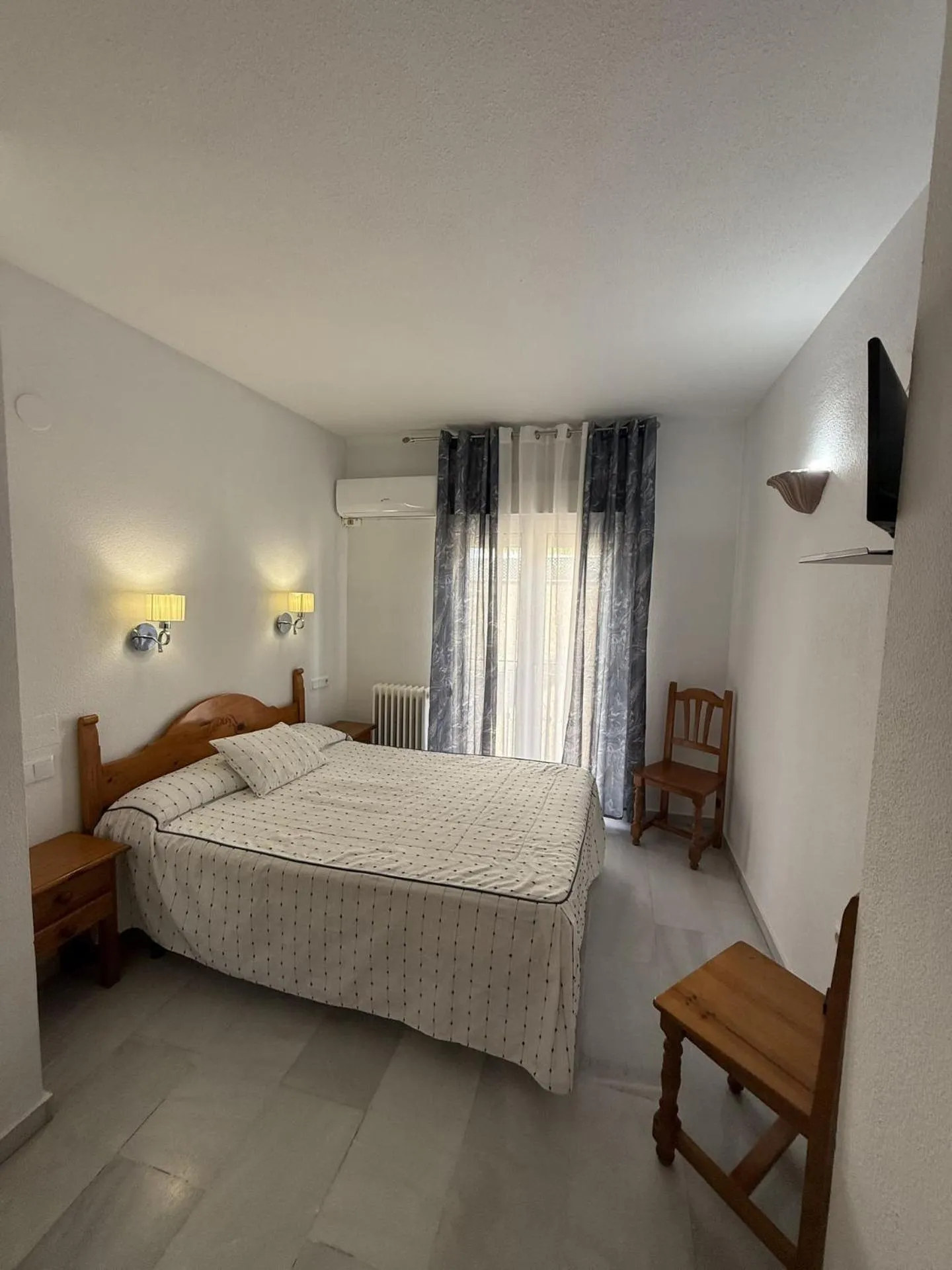 Bed in Hotel Mirasol