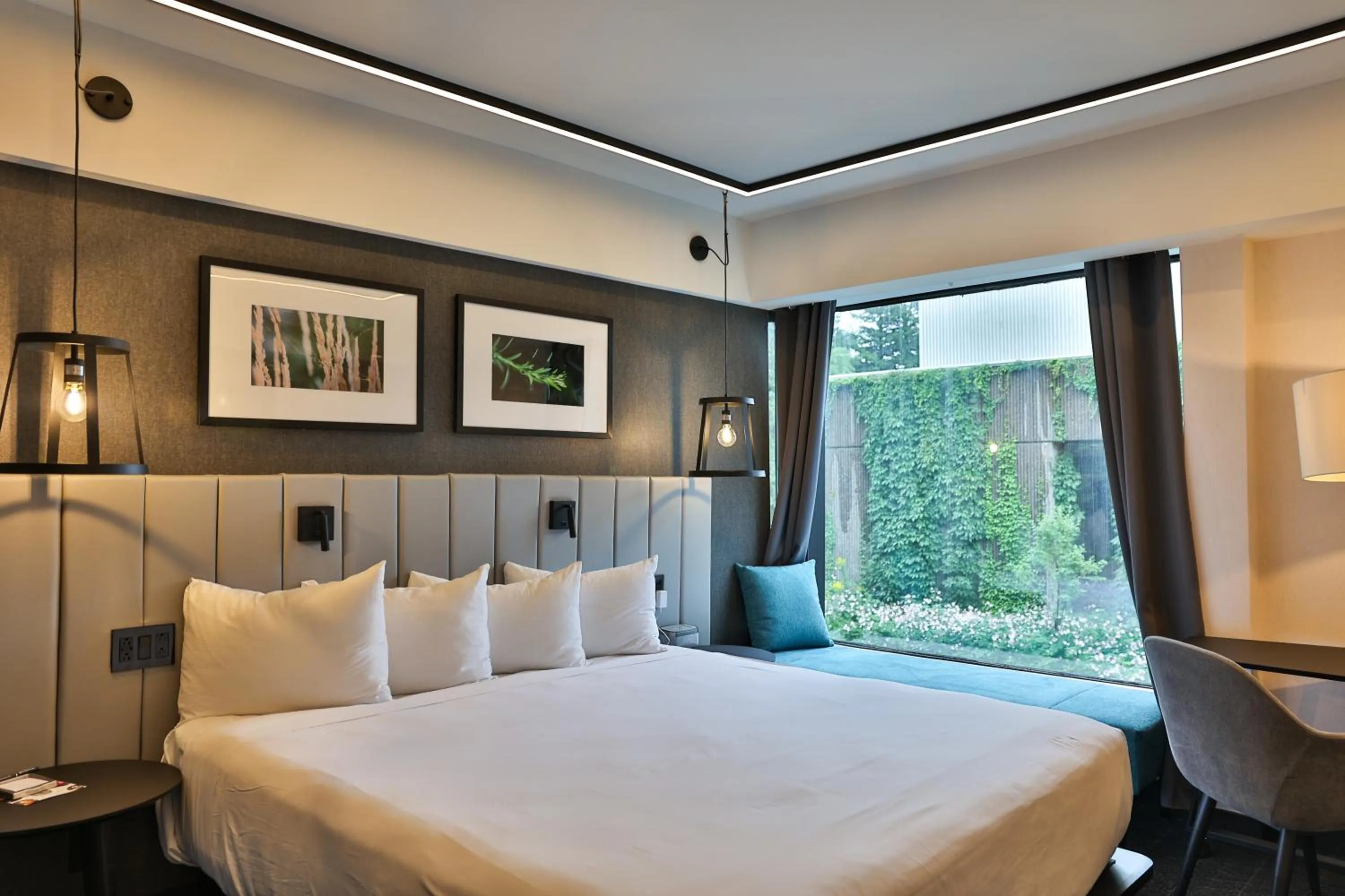 Bedroom, Bed in Hotel Bonaventure Montreal