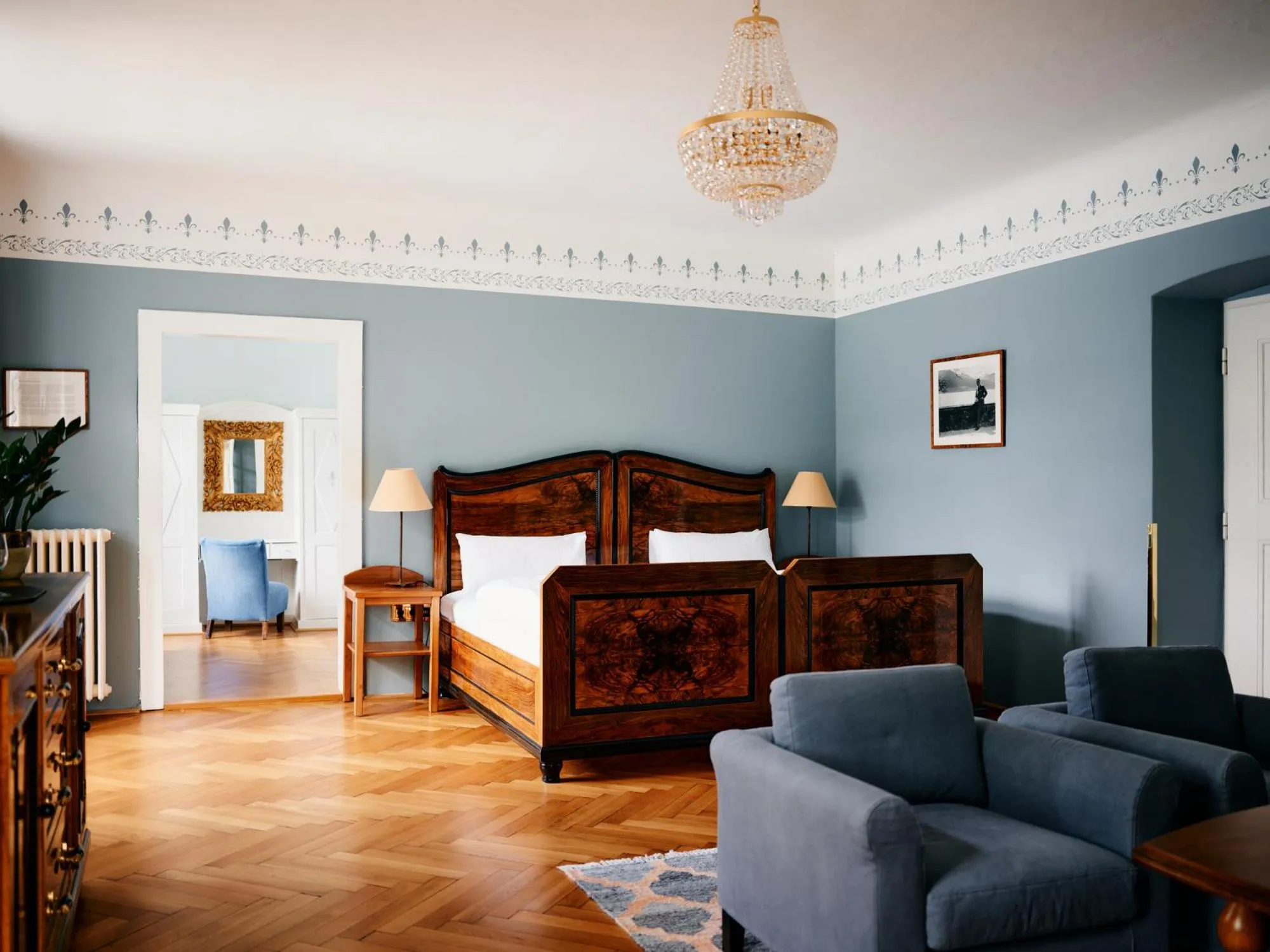 Bed in TAUROA Landhaus zu Appesbach