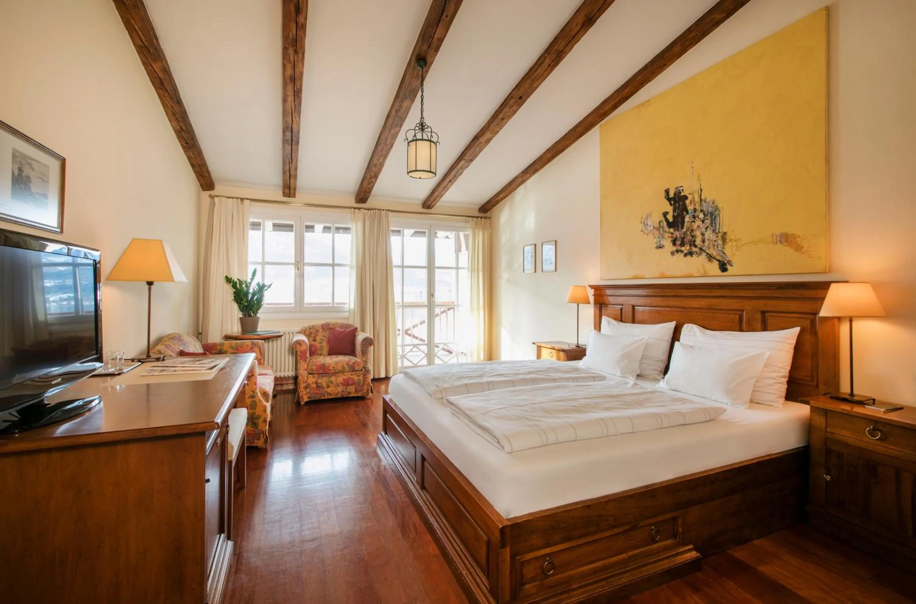 TV and multimedia, Bed in TAUROA Landhaus zu Appesbach