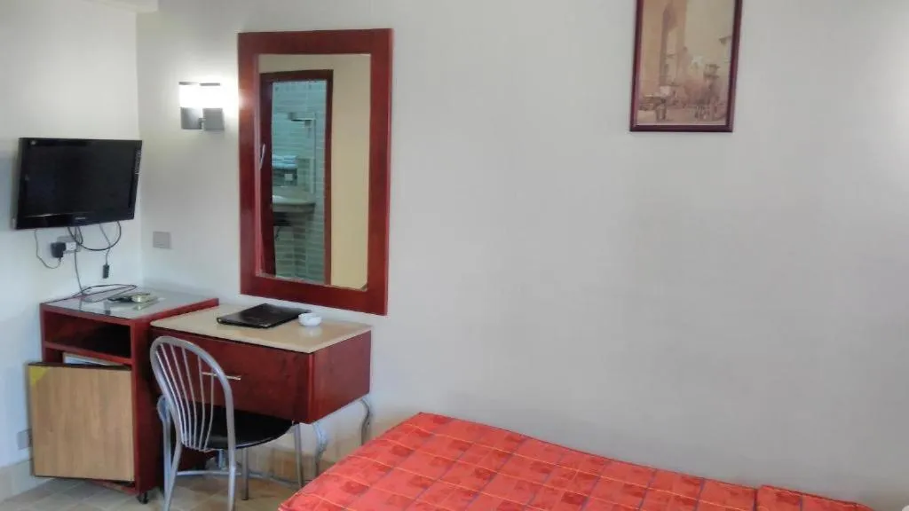 Bed in Pharaohs Hotel