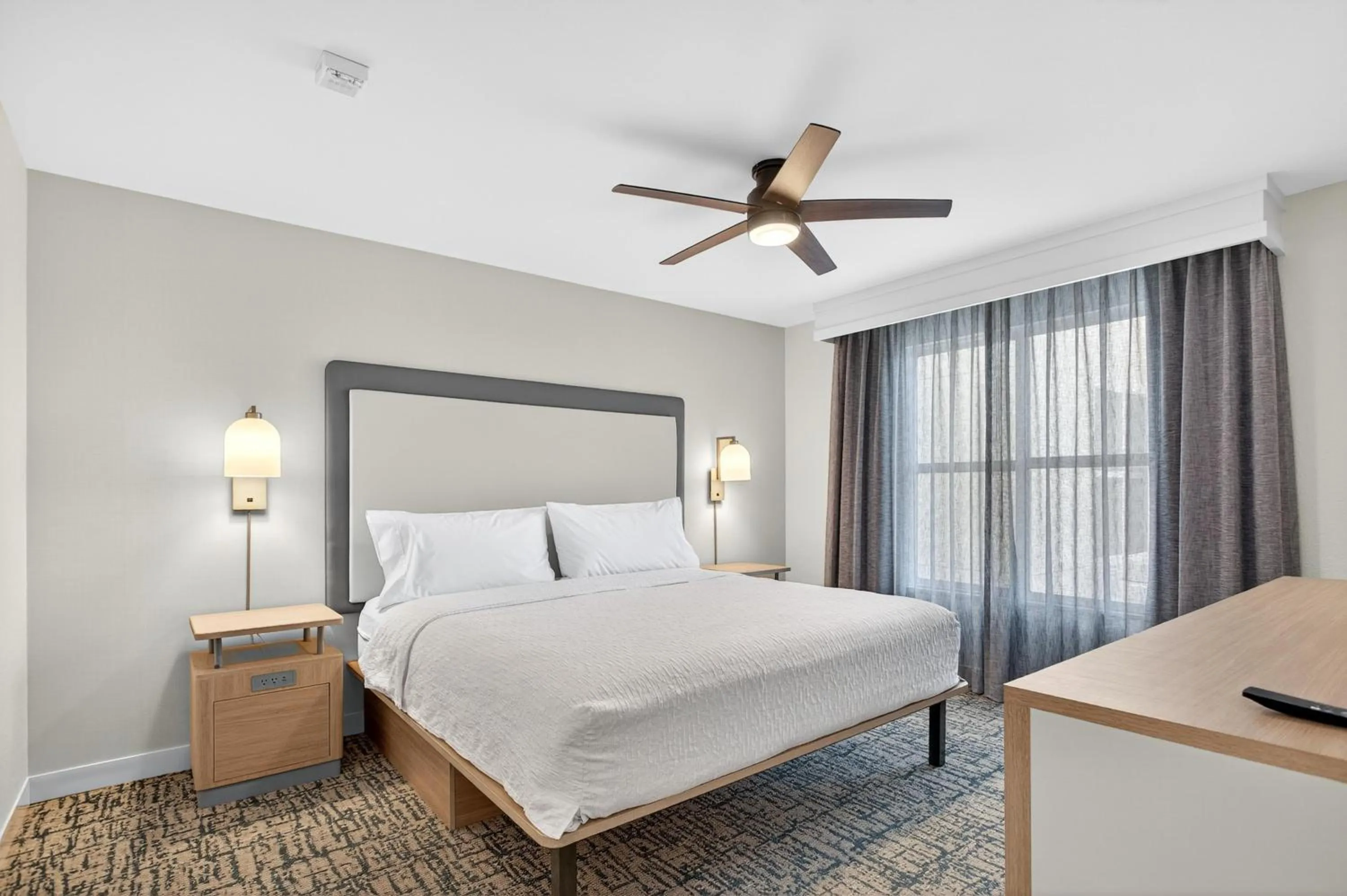 Bed in Homewood Suites by Hilton Carlsbad-North San Diego County