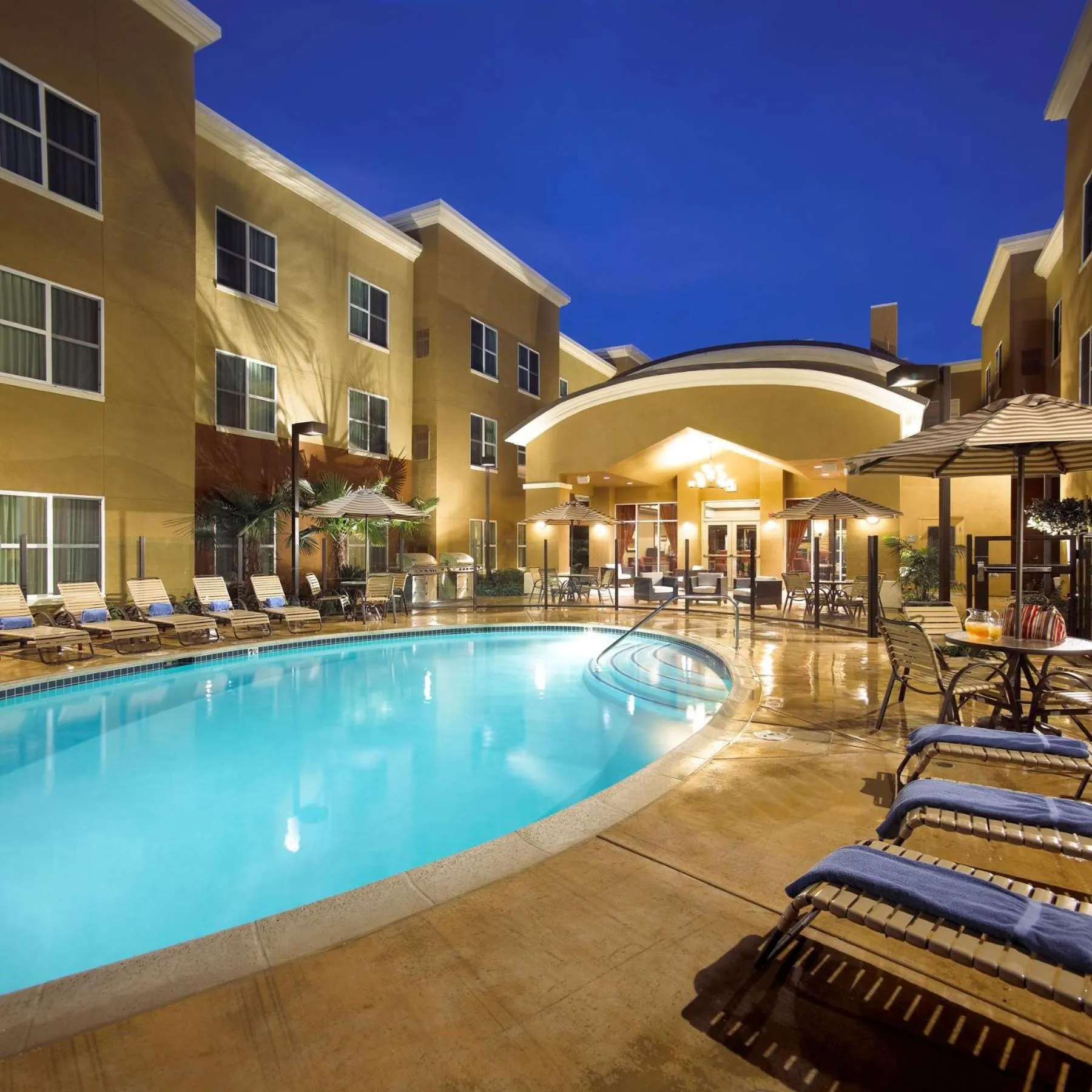 Pool view in Homewood Suites by Hilton Carlsbad-North San Diego County