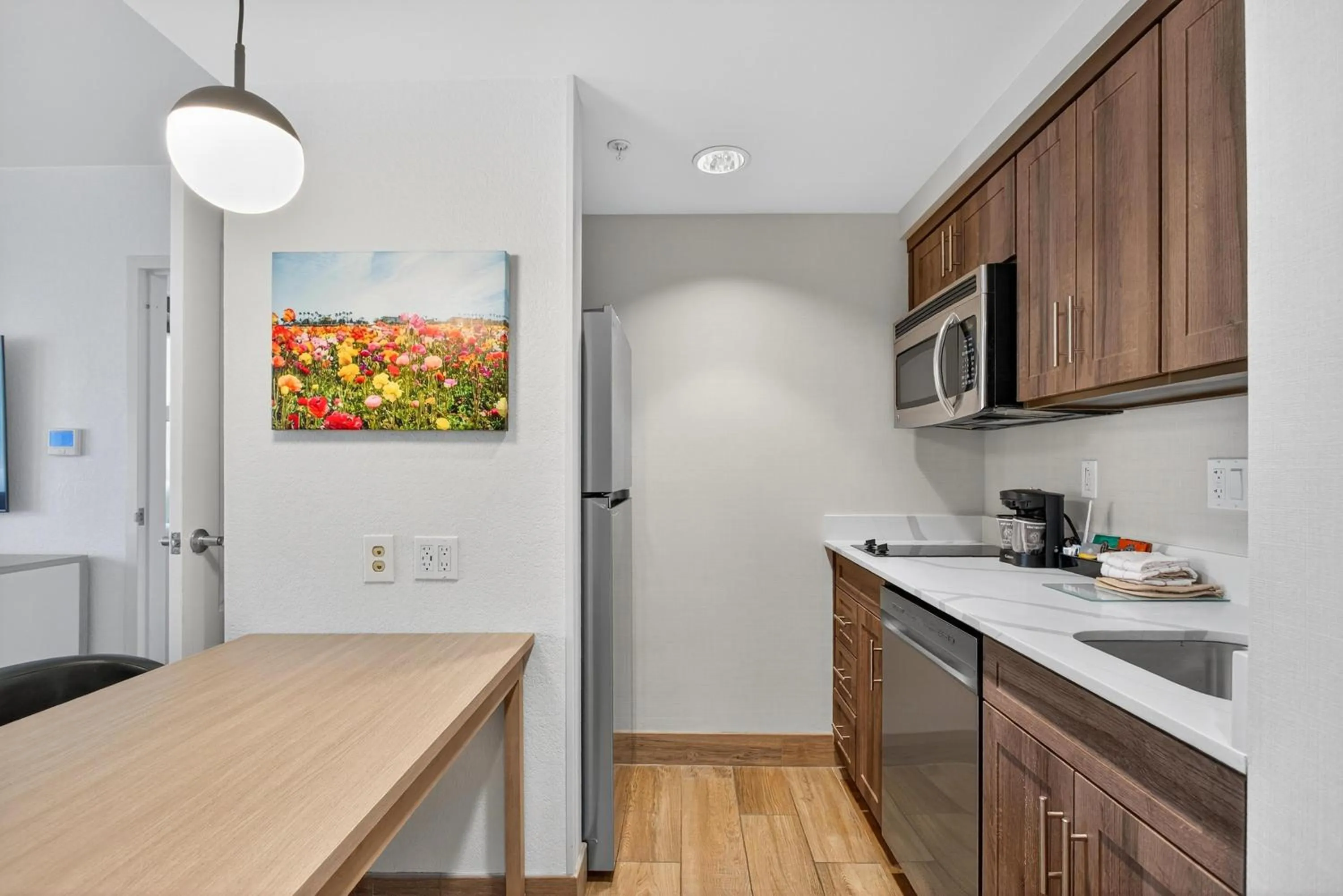 Kitchen or kitchenette in Homewood Suites by Hilton Carlsbad-North San Diego County