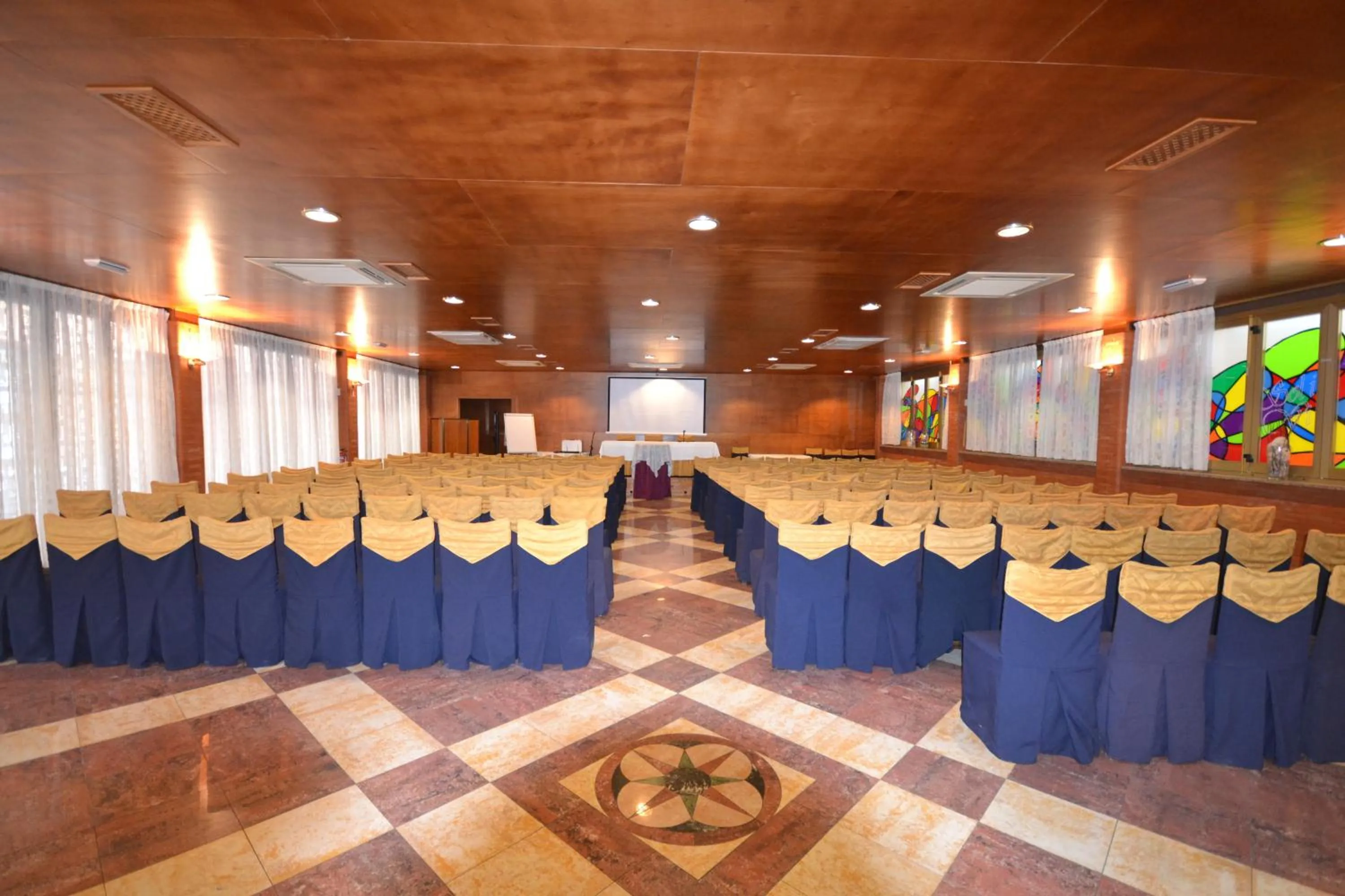 Business facilities in Hotel Restaurant Sol i Vi