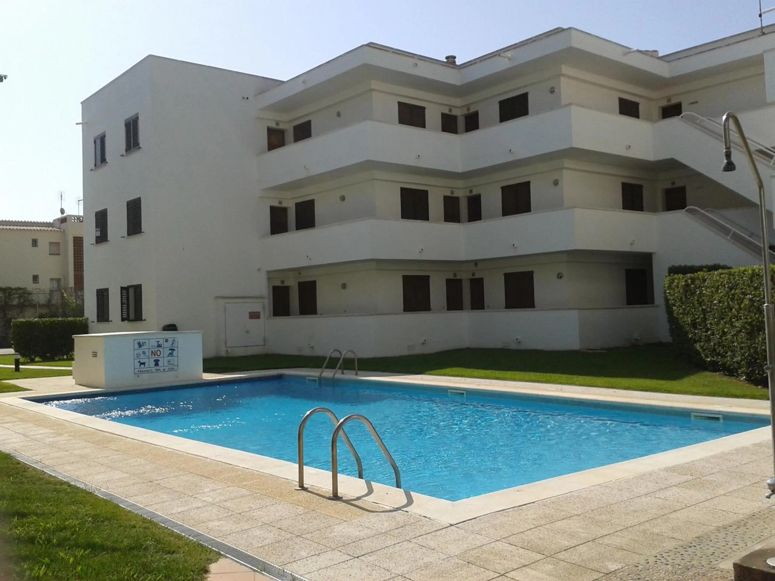 Facade/entrance in Cala Montgo 33