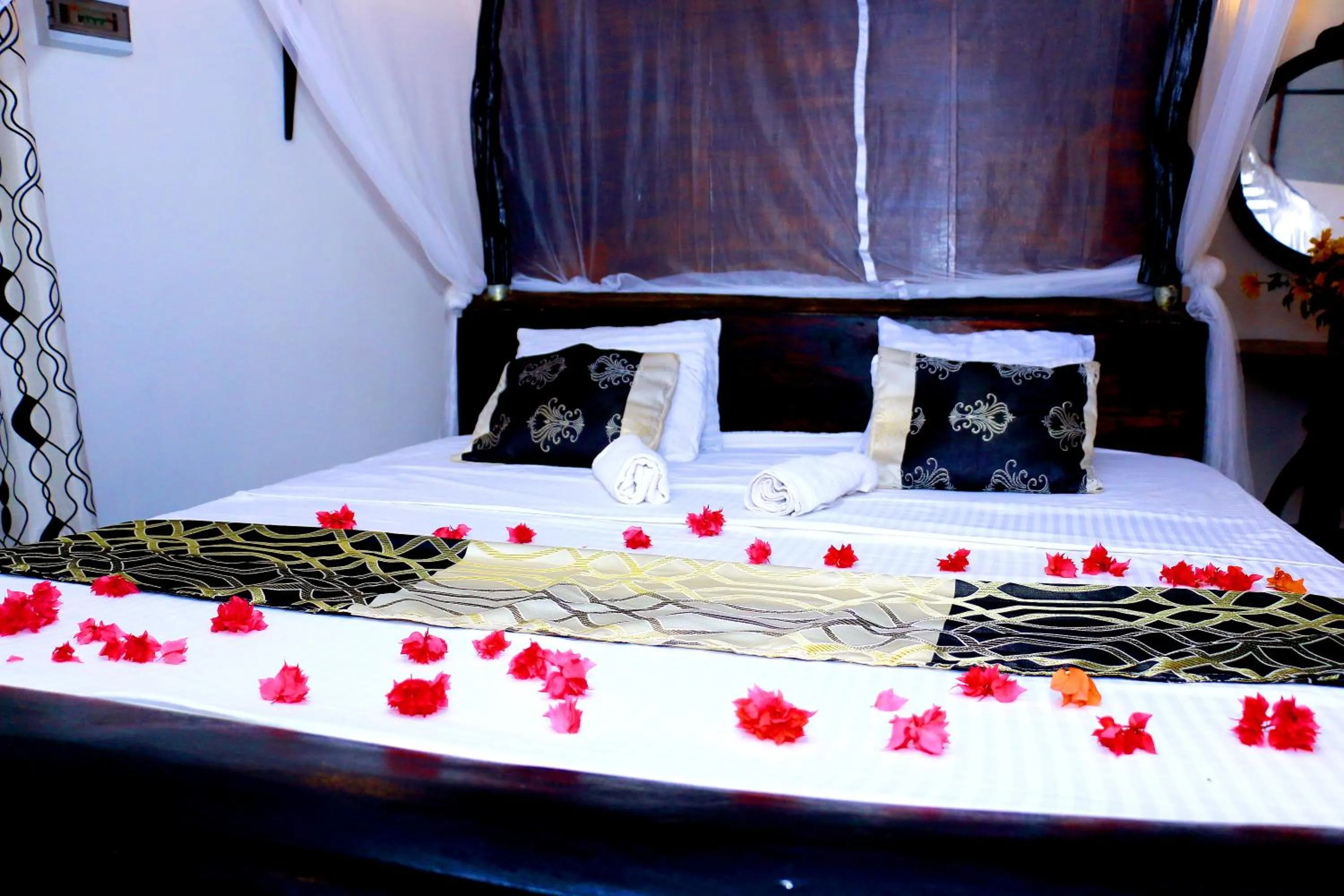 Bed in Turtle Watch Cabana